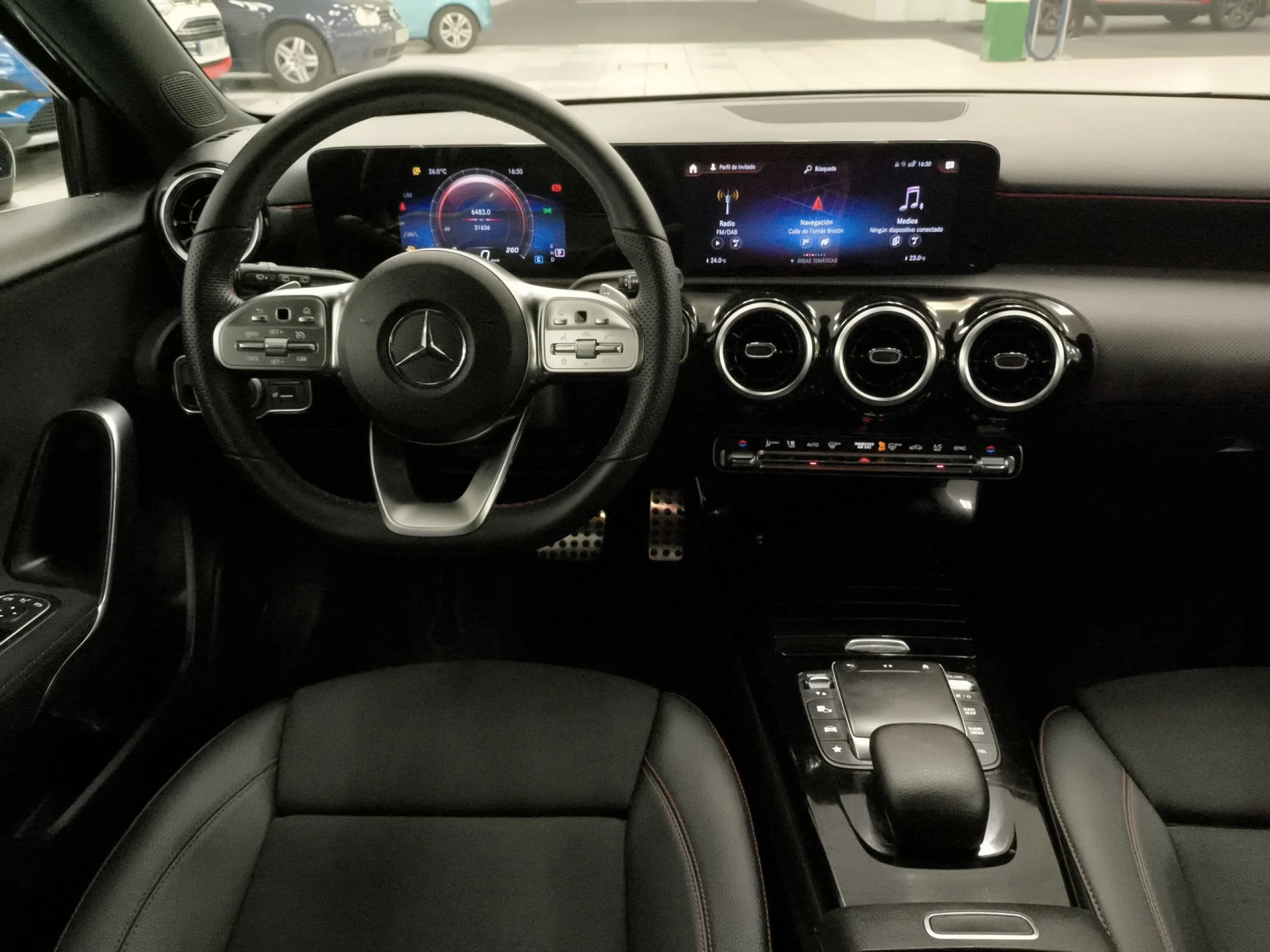 Mercedes-Benz Clase A 180 d 85 kW (116 CV) - Foto 11