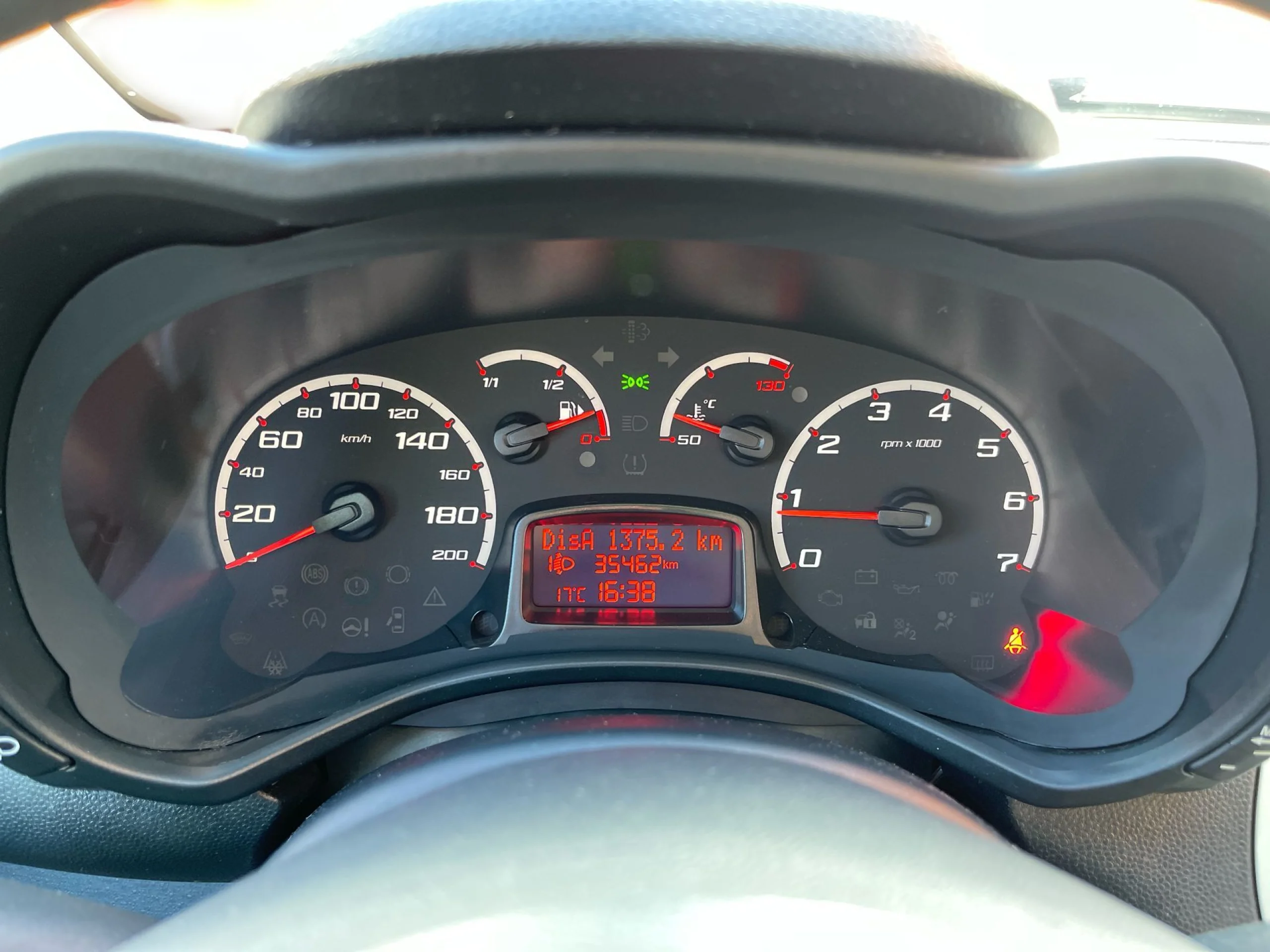 Ford Ka 1.2 Duratec SANDS Trend+ 51 kW (69 CV) - Foto 10