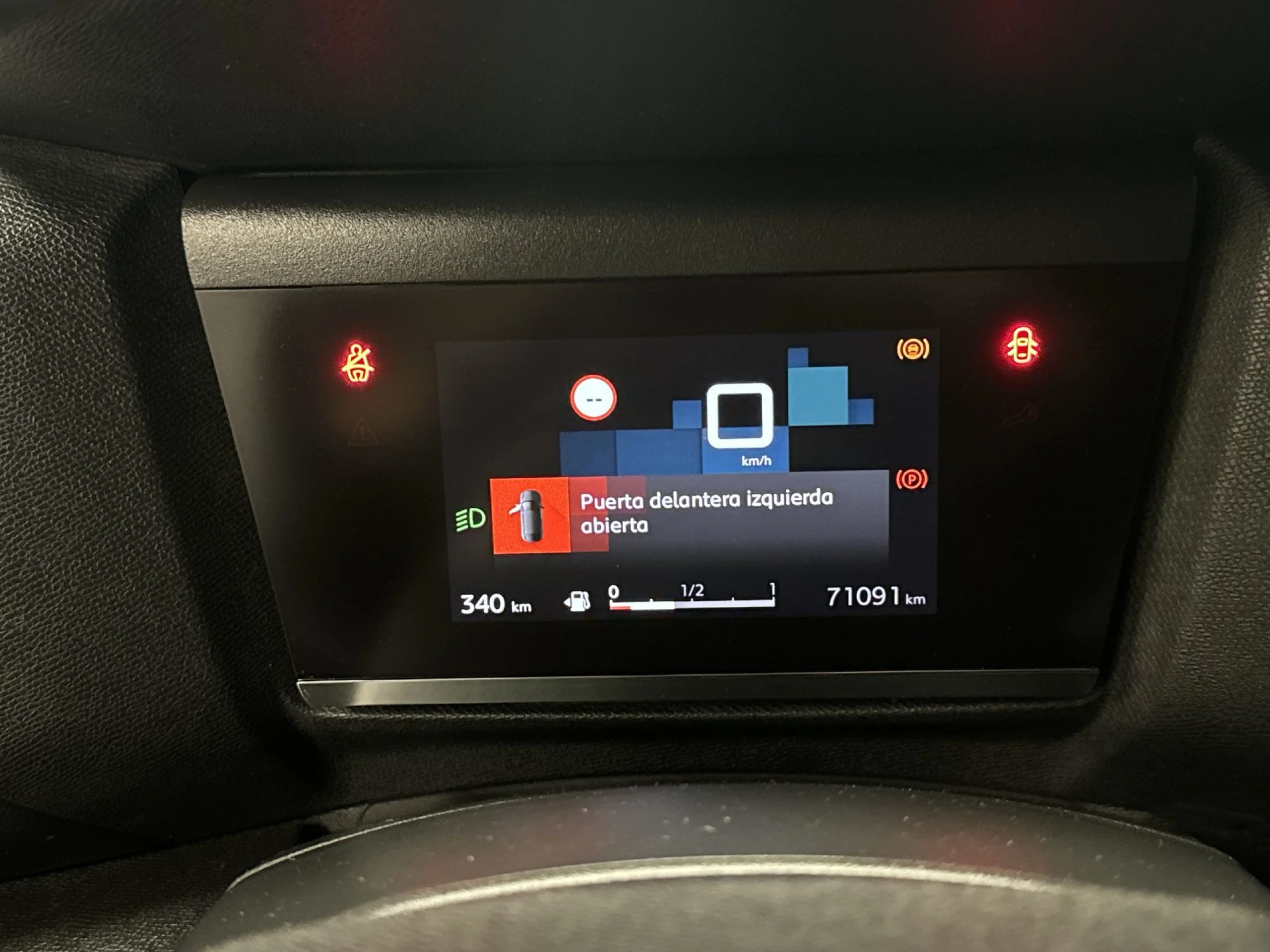 Citroen C4 BlueHDi 110 SANDS Feel Pack 81 kW (110 CV) - Foto 12