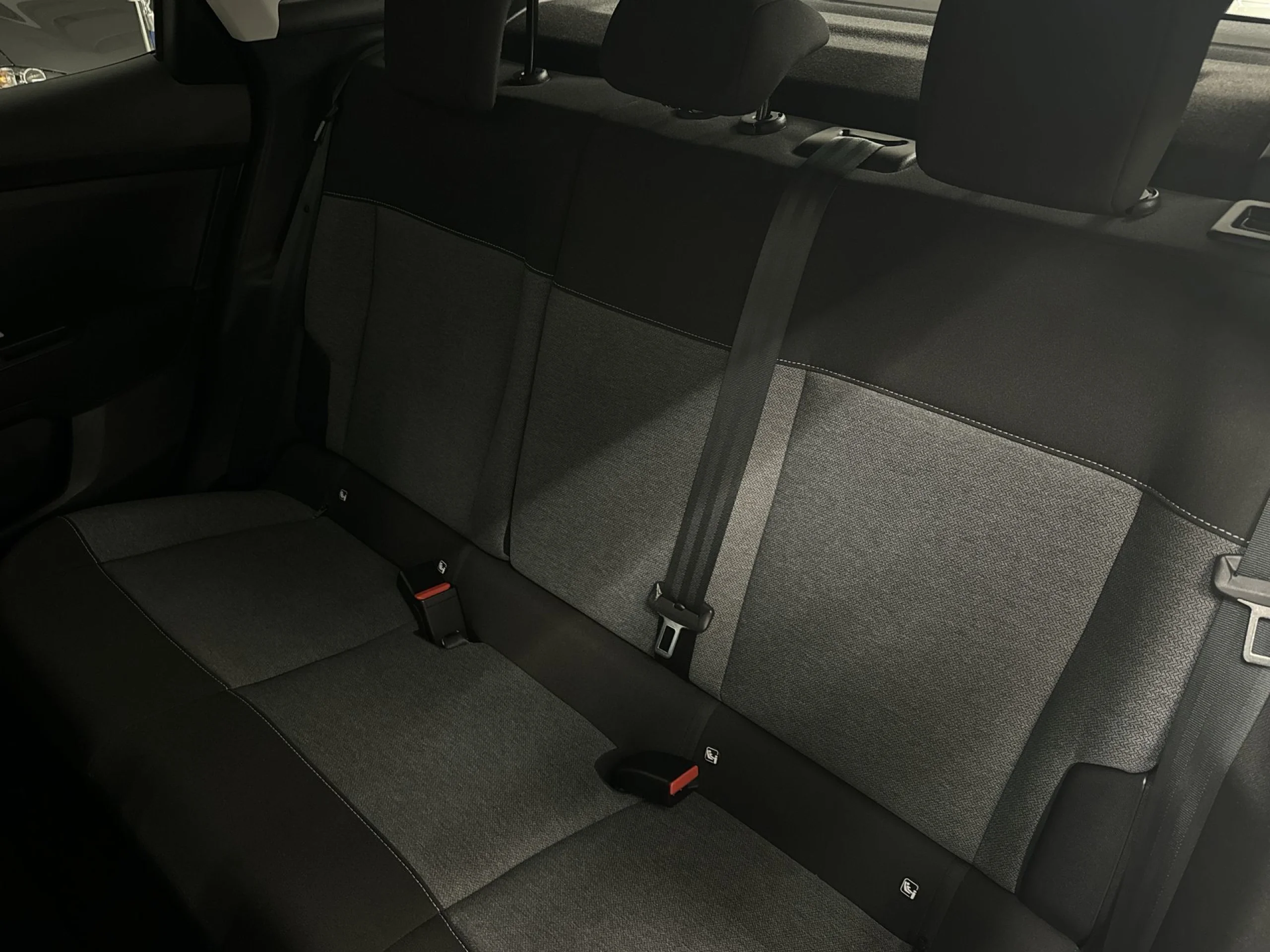 Citroen C4 BlueHDi 110 SANDS Feel Pack 81 kW (110 CV) - Foto 18