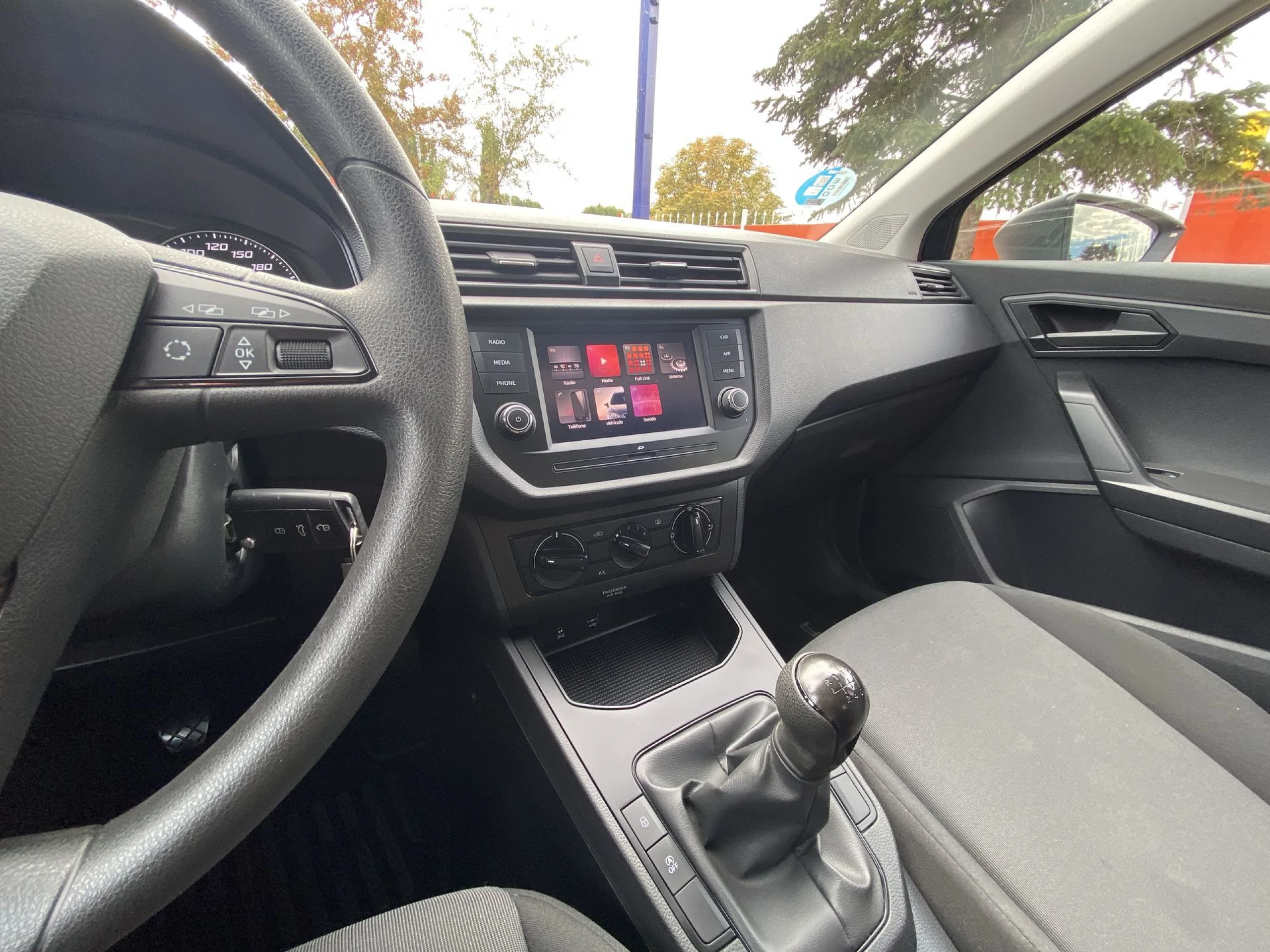 Seat Ibiza 1.0 TGI Reference Plus 66 kW (90 CV) - Foto 16