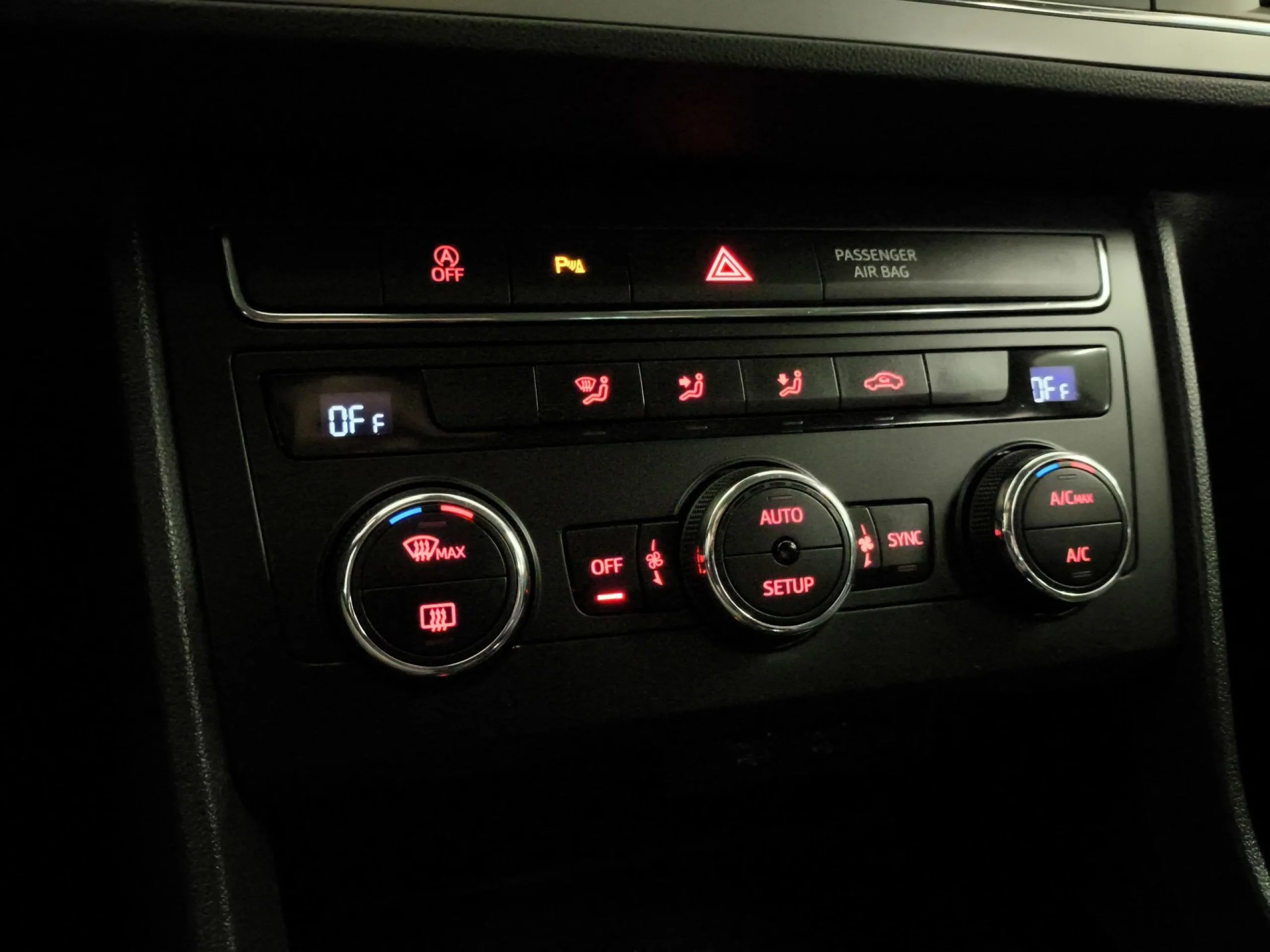 Seat León 1.0 EcoTSI SANDS Style Visio Edition 85 kW (115 CV) - Foto 19