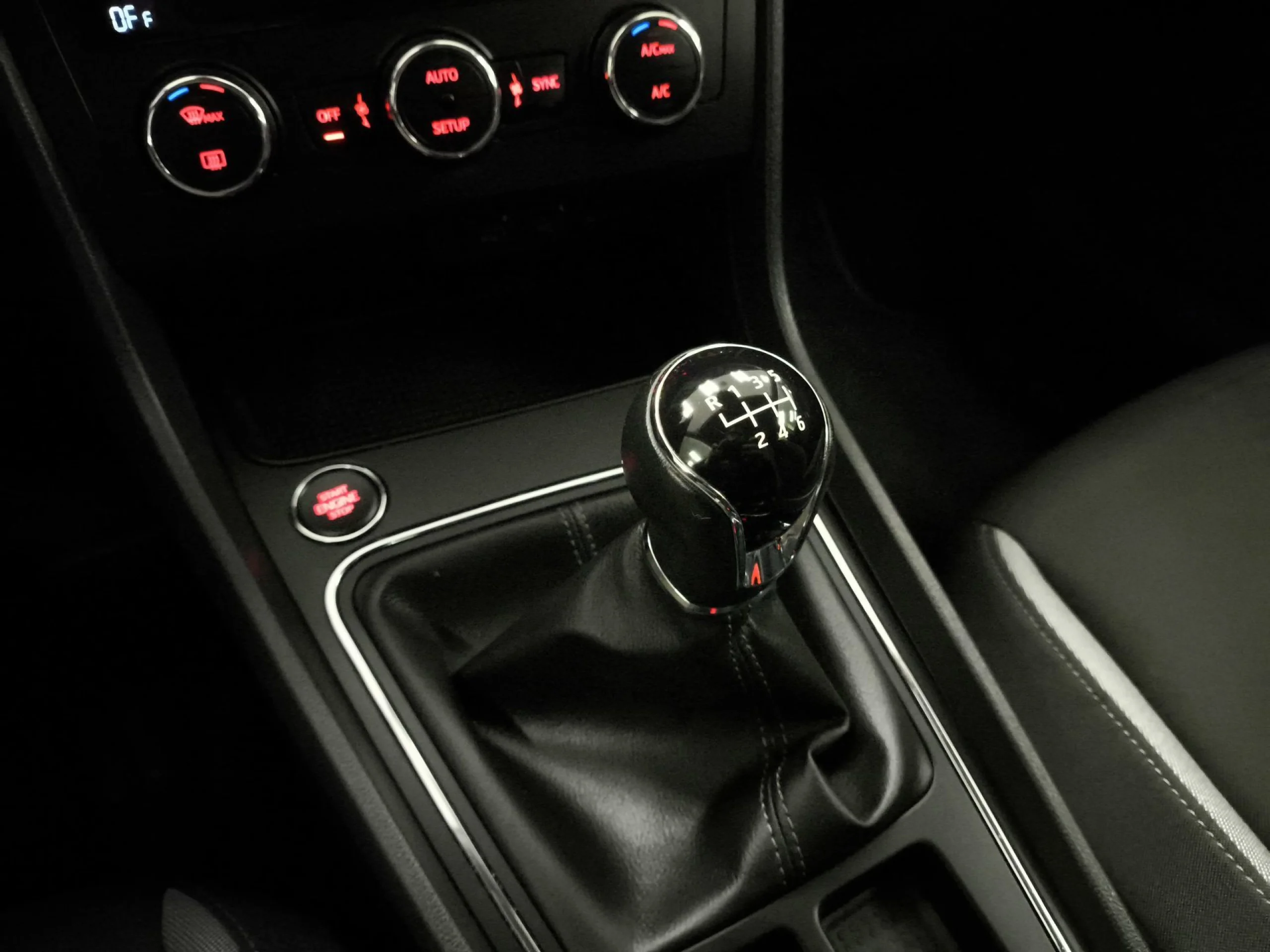 Seat León 1.0 EcoTSI SANDS Style Visio Edition 85 kW (115 CV) - Foto 20