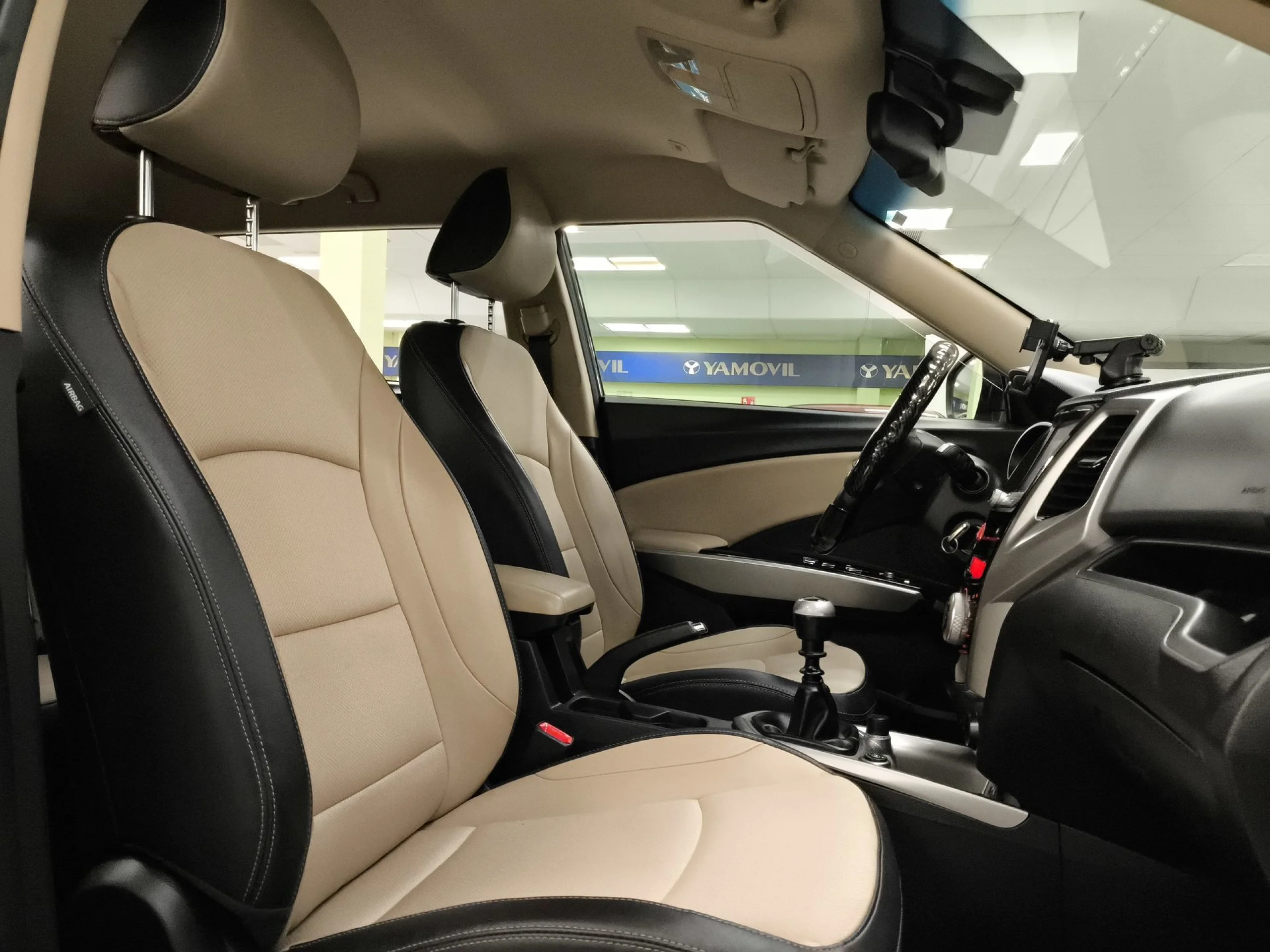 SsangYong Tivoli G16 GLP Limited 4x2 94 kW (128 CV) - Foto 22
