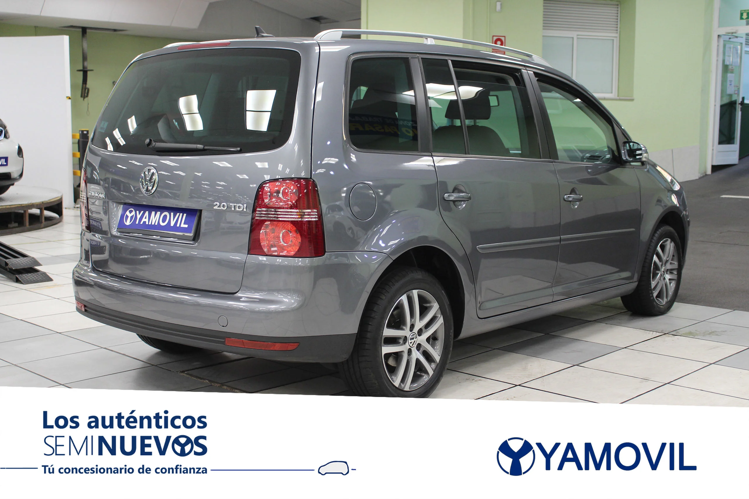 Volkswagen Touran Traveller 2.0 TDI 103 kW (140 CV) - Foto 4