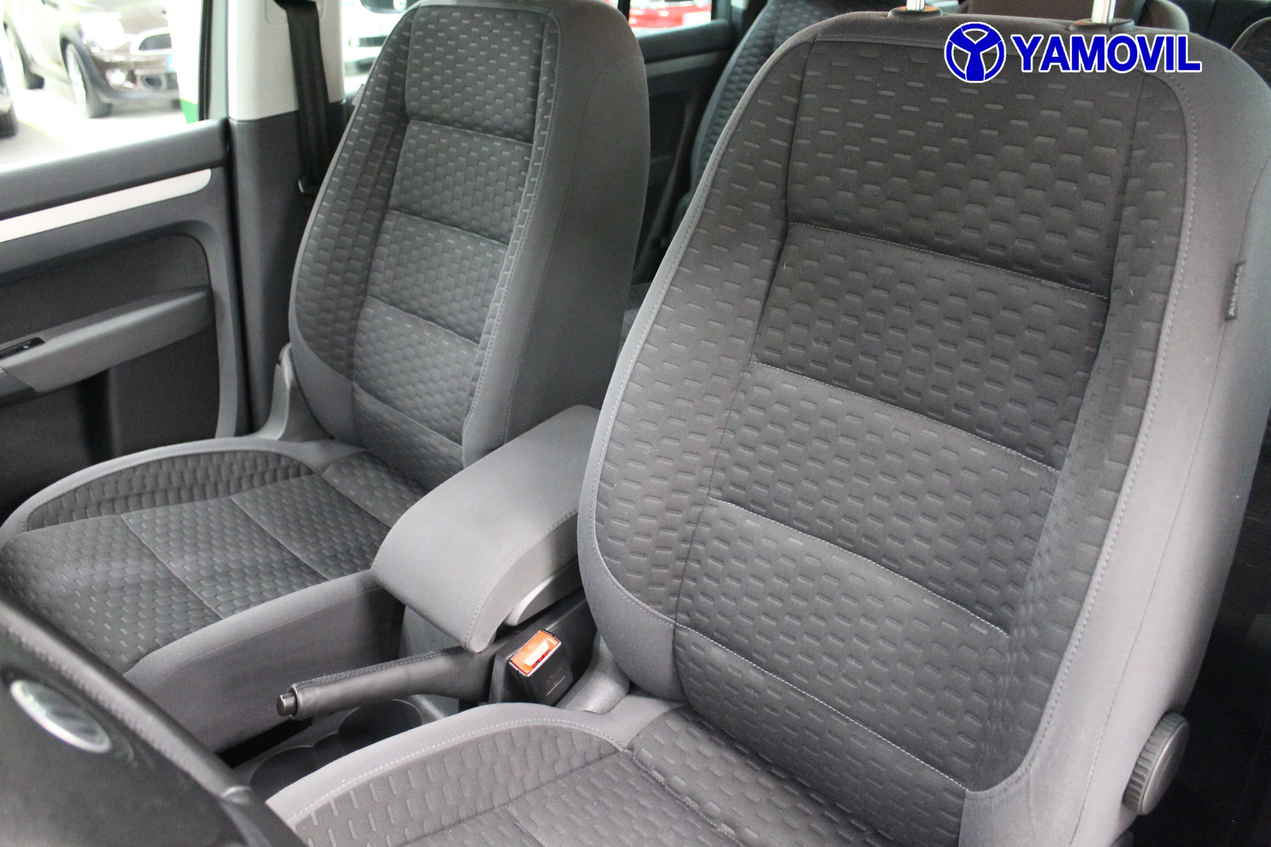 Volkswagen Touran Traveller 2.0 TDI 103 kW (140 CV) - Foto 13