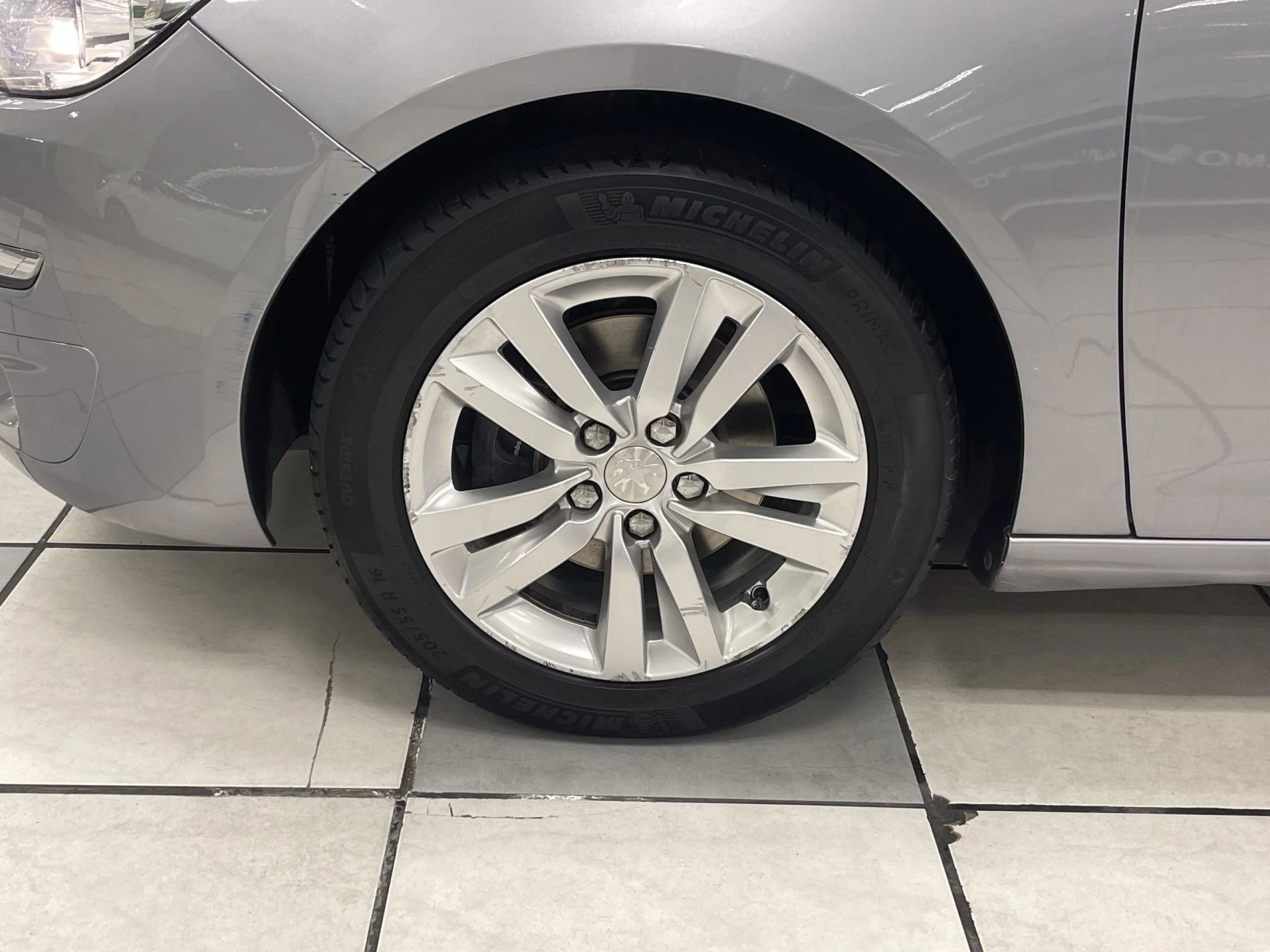 Peugeot 308 SW PureTech 130 SANDS Style 96 kW (130 CV) - Foto 7