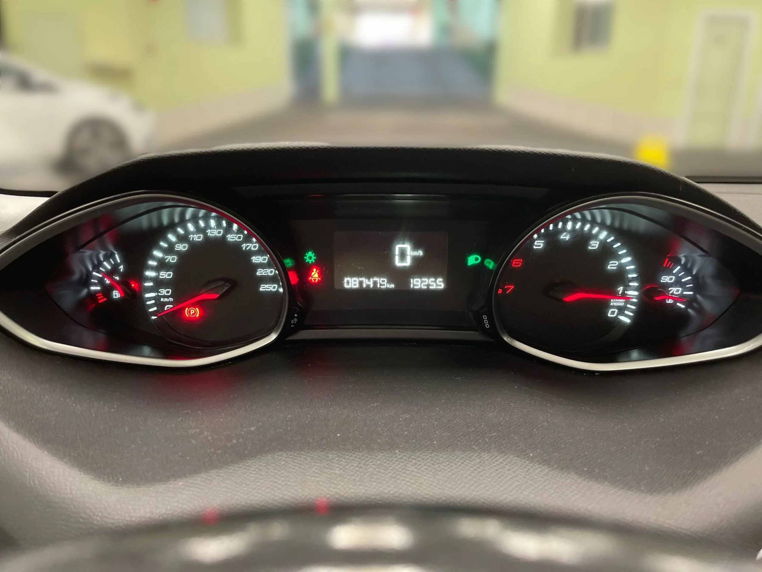 Peugeot 308 SW PureTech 130 SANDS Style 96 kW (130 CV) - Foto 11
