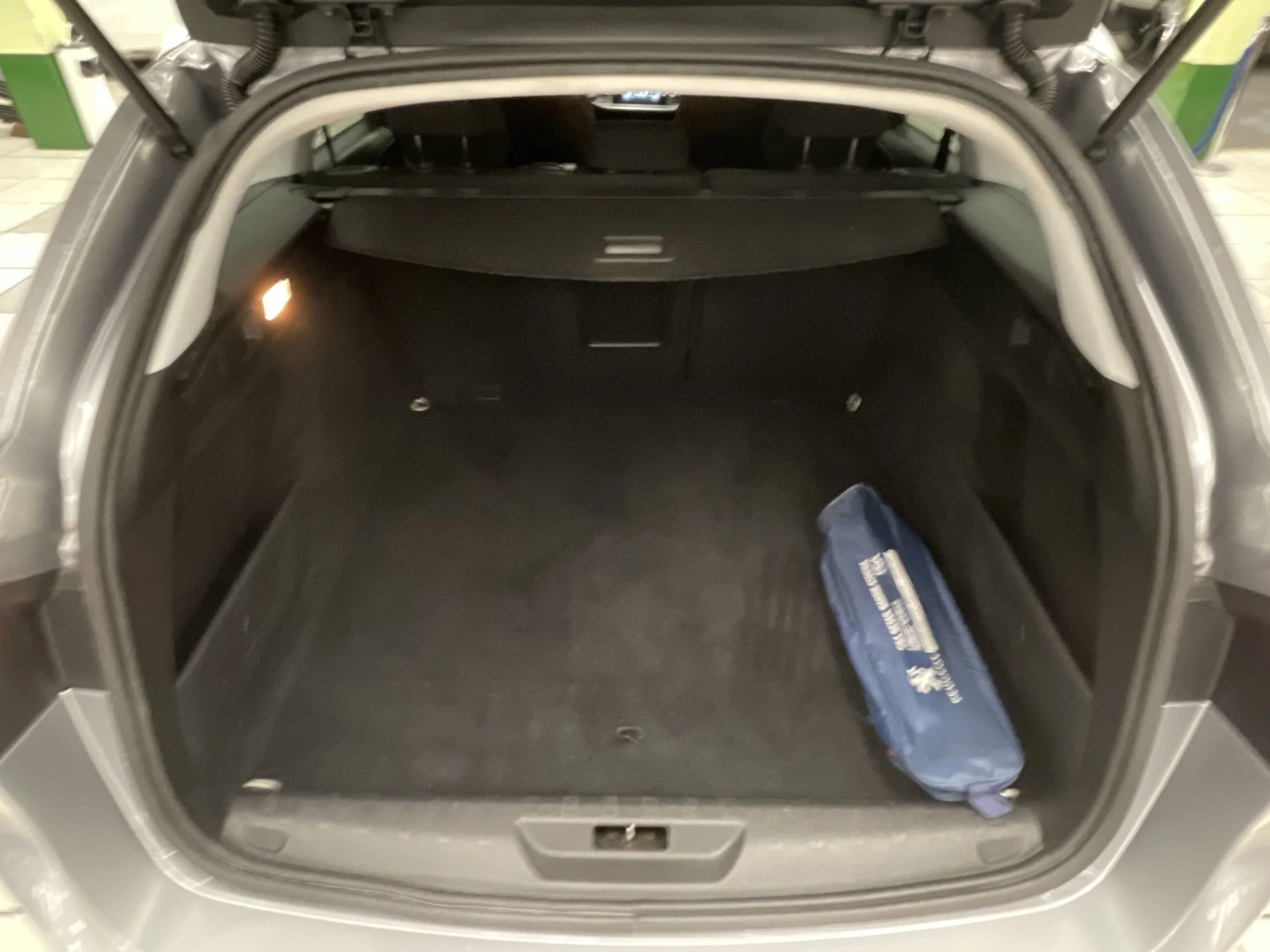 Peugeot 308 SW PureTech 130 SANDS Style 96 kW (130 CV) - Foto 17