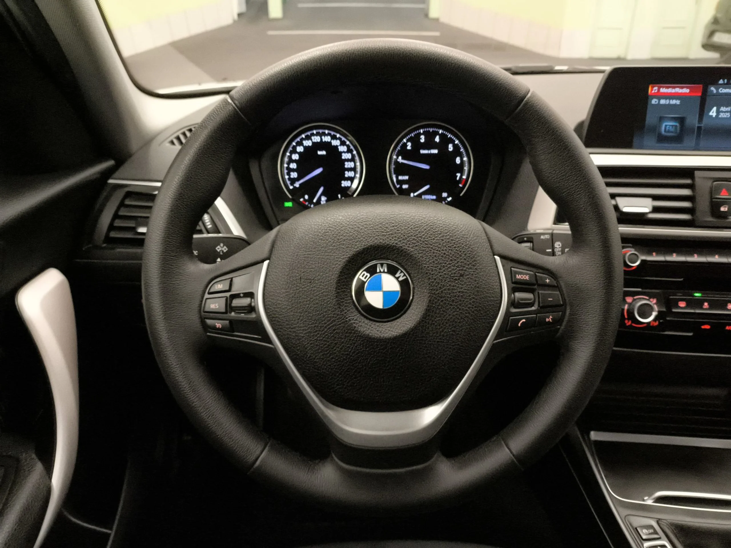 BMW Serie 1 116i 80 kW (109 CV) - Foto 14