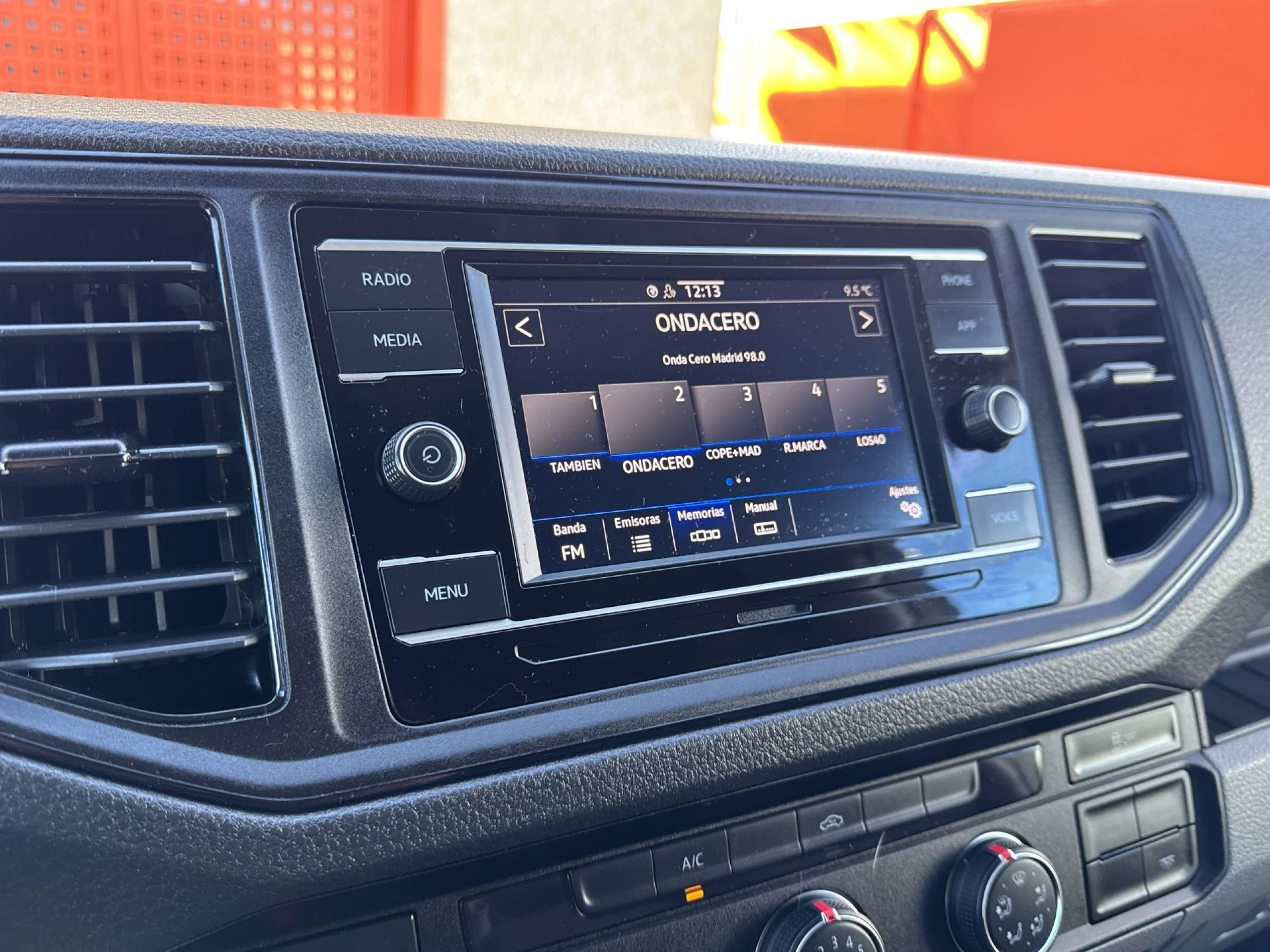 Volkswagen Crafter Furgon Batalla Media TN 2.0 TDI 75 kW (102 CV) 3.500 - Foto 15