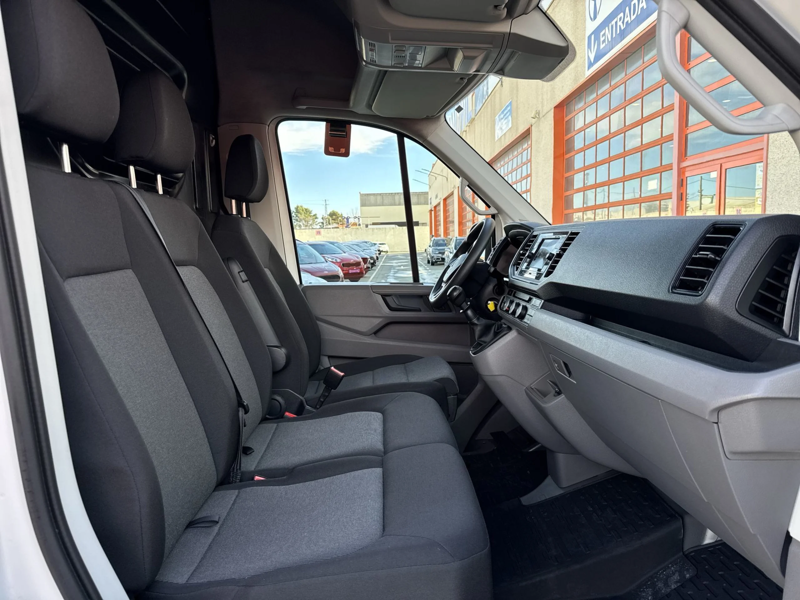 Volkswagen Crafter Furgon Batalla Media TN 2.0 TDI 75 kW (102 CV) 3.500 - Foto 22