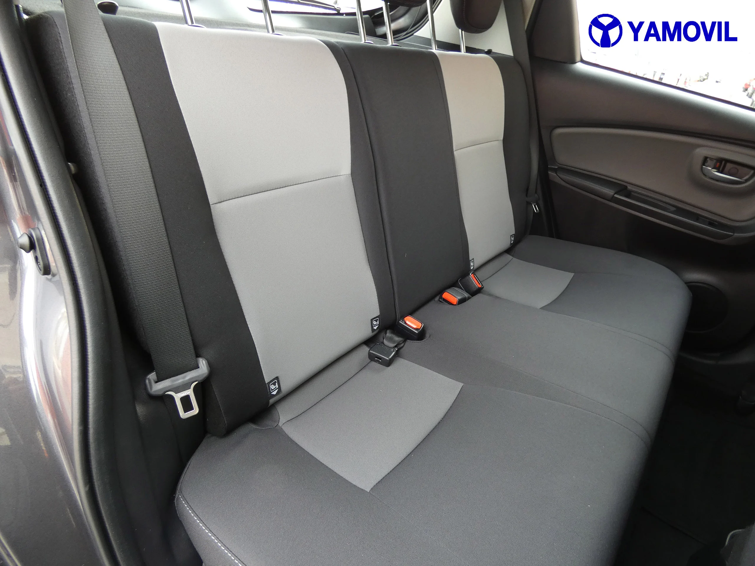 Toyota Yaris 1.5 HYBRID ACTIVE 5P - Foto 13