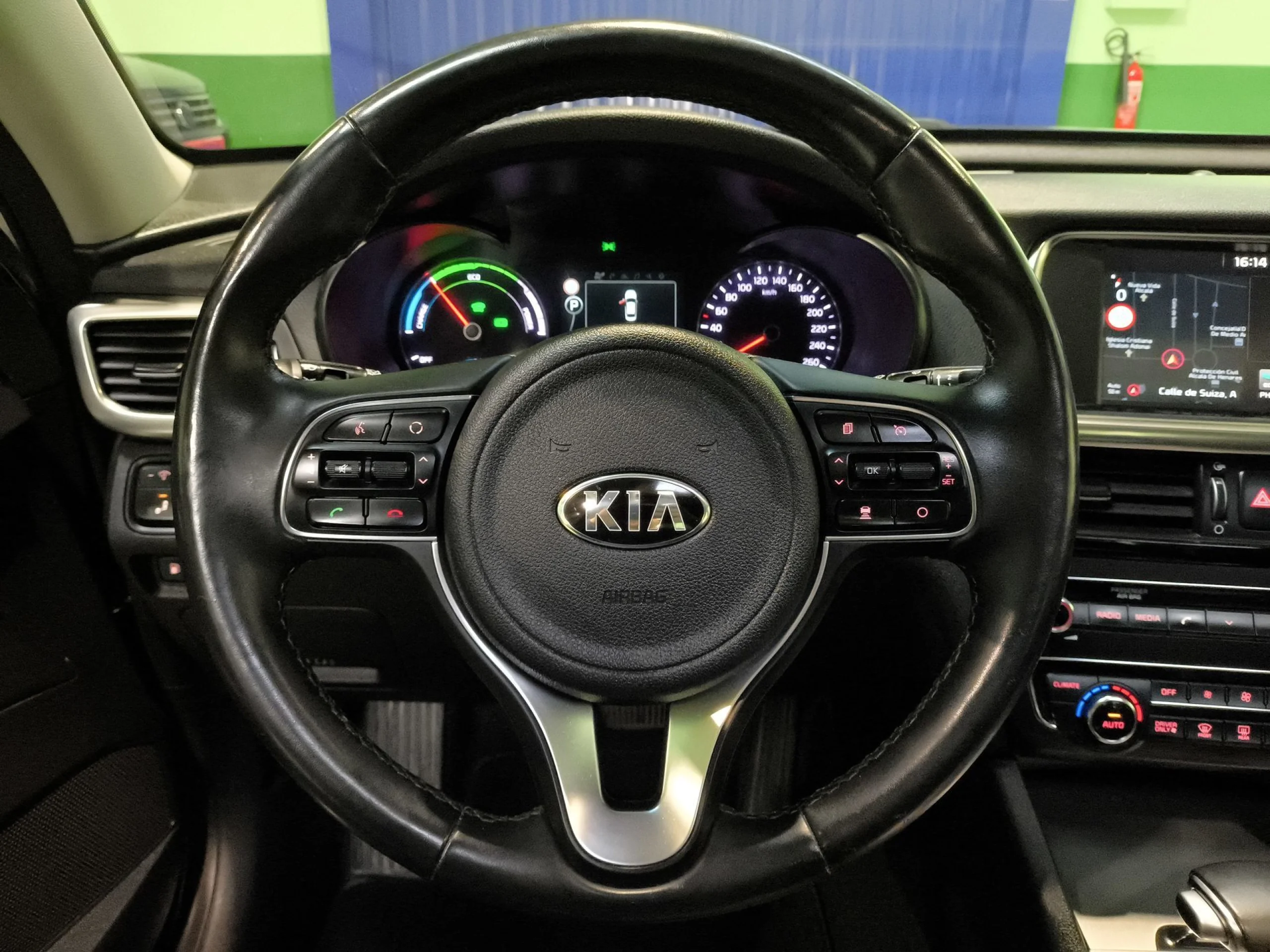 Kia Optima 2.0 GDi Híbrido Enchufable 151 kW (205 CV) - Foto 13