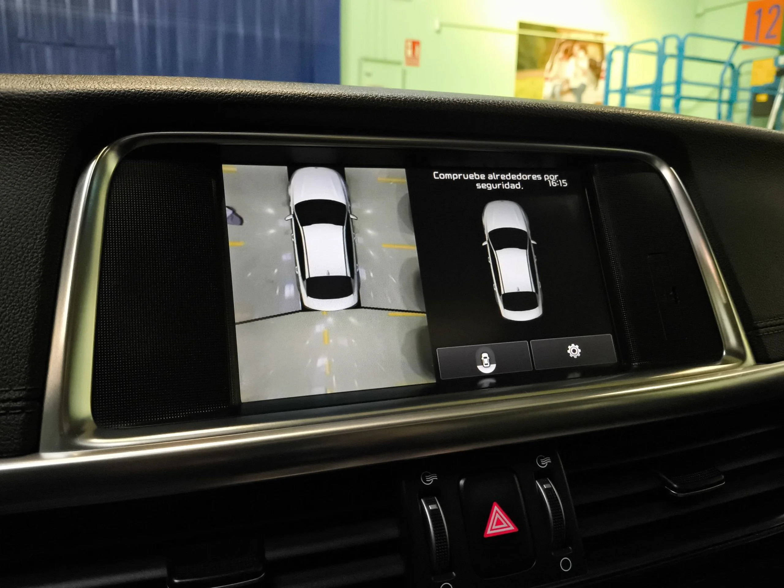 Kia Optima 2.0 GDi Híbrido Enchufable 151 kW (205 CV) - Foto 19