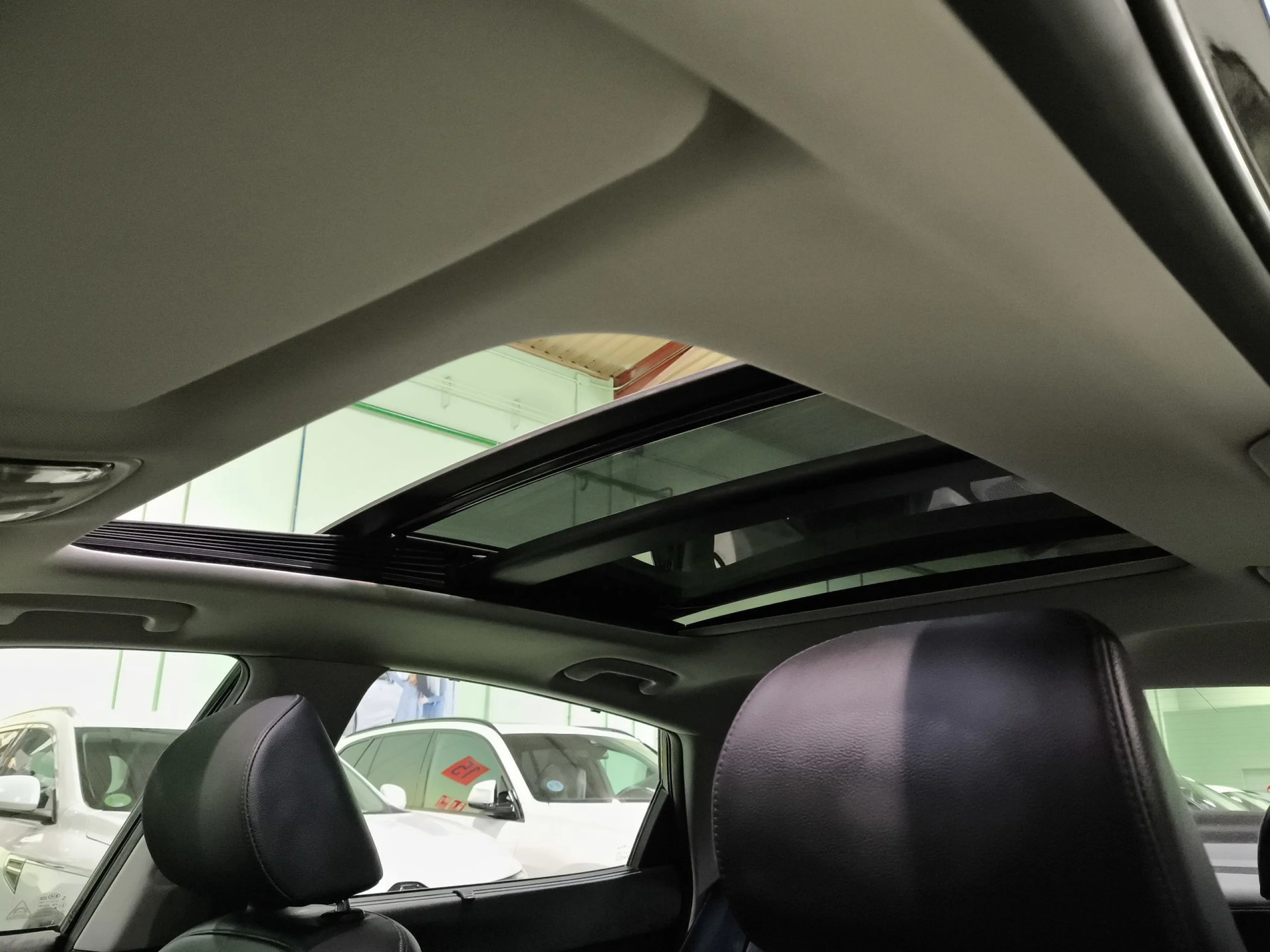 Kia Optima 2.0 GDi Híbrido Enchufable 151 kW (205 CV) - Foto 23