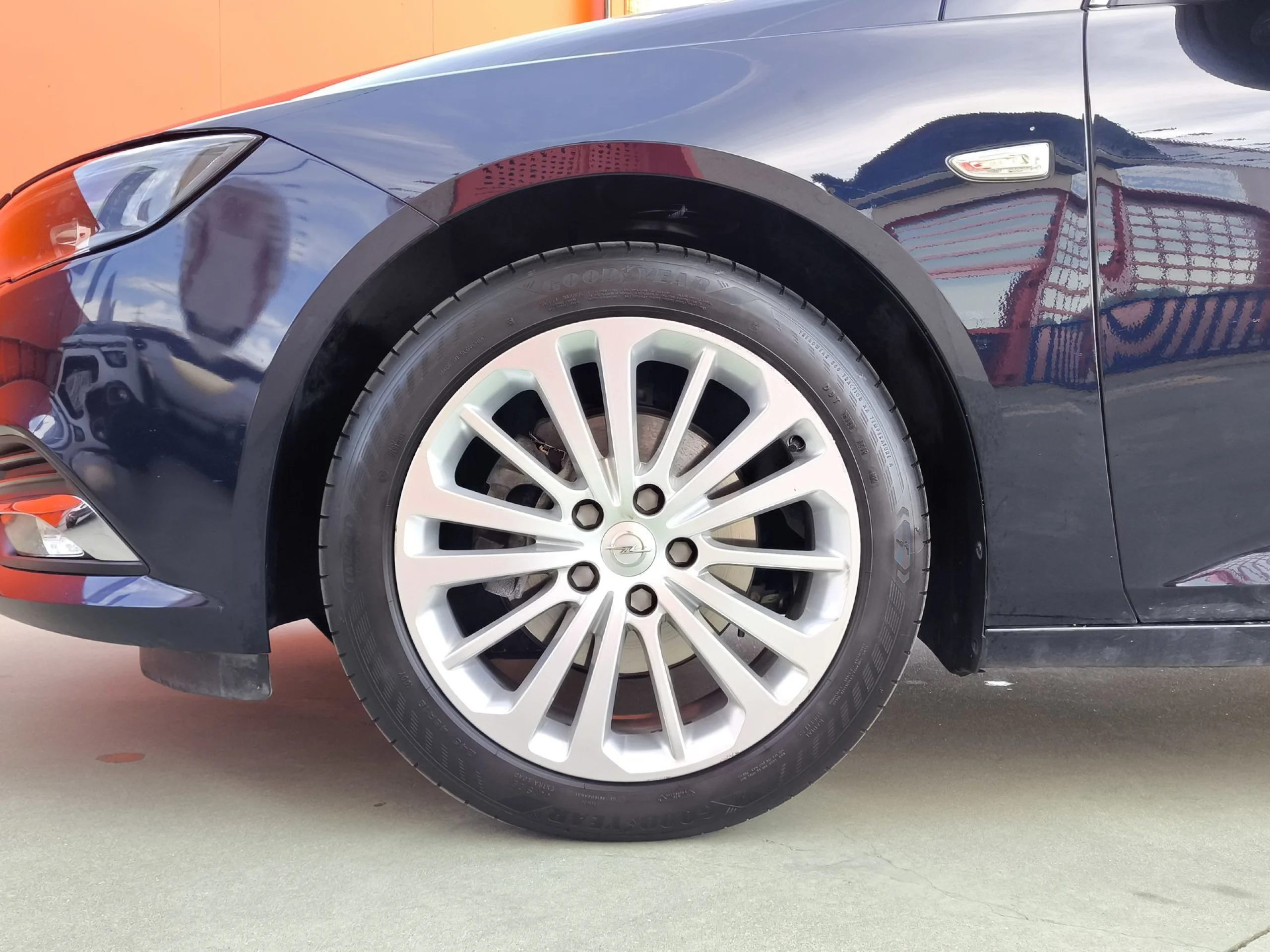 Opel Insignia 1.6 CDTI GS Turbo D Selective 100 kW (136 CV) - Foto 10
