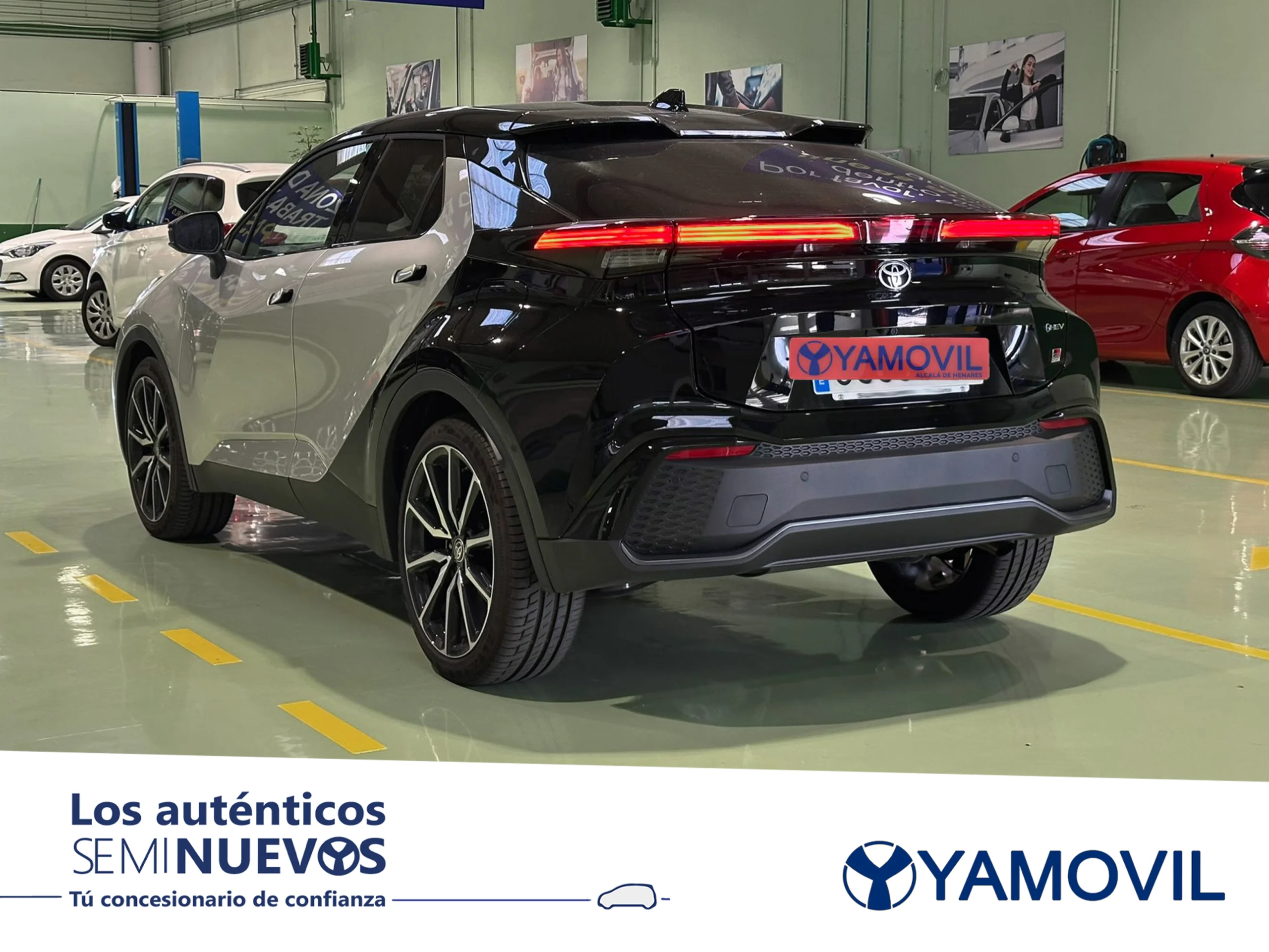 Toyota C-HR 200H Premiere Edition GR Sport 144 kW (196 CV) - Foto 4