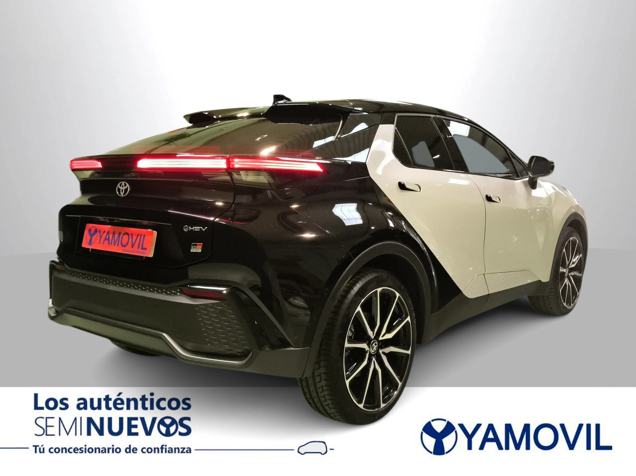 Toyota C-HR 200H Premiere Edition GR Sport 144 kW (196 CV) - Foto 6