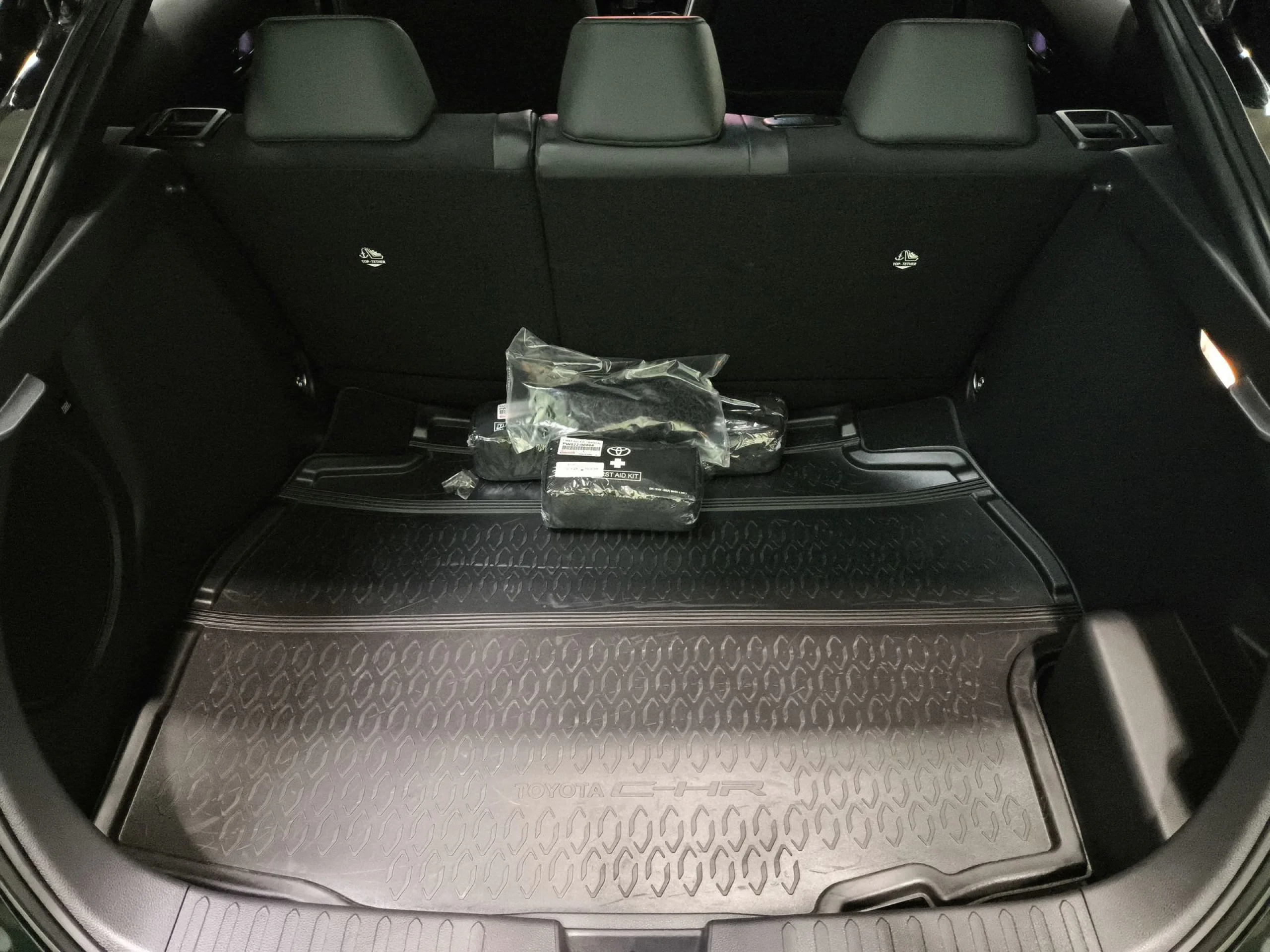 Toyota C-HR 200H Premiere Edition GR Sport 144 kW (196 CV) - Foto 23