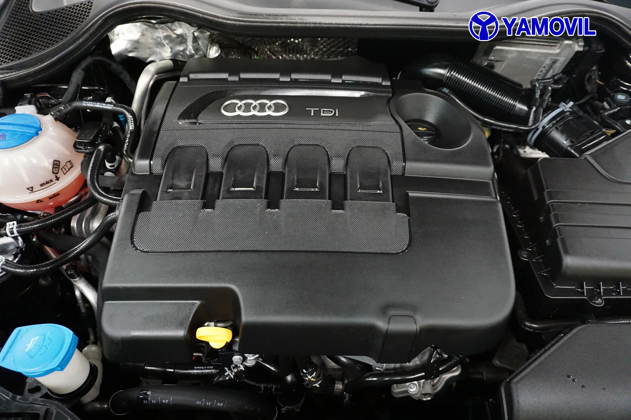 Audi A1 1.6 TDI ATTRACTION 5P - Foto 8