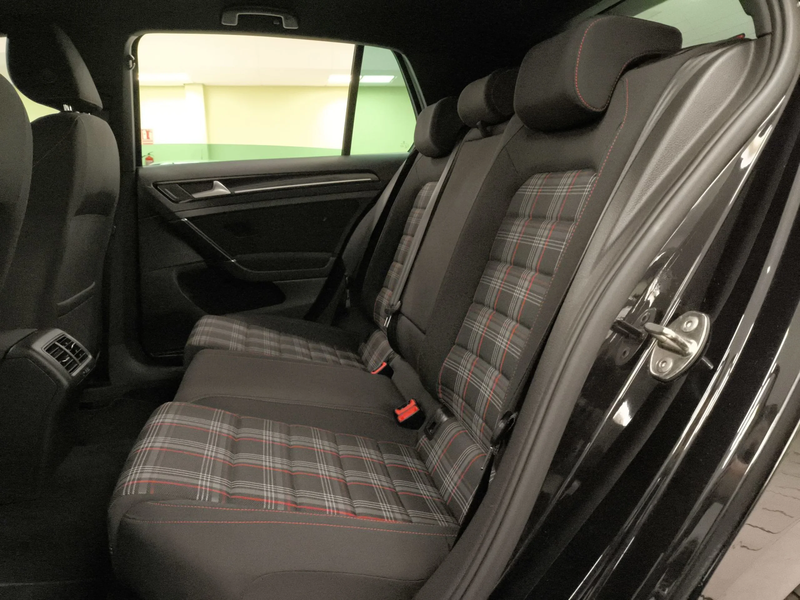 Volkswagen Golf GTI 2.0 TSI BMT 162 kW (220 CV) DSG - Foto 18
