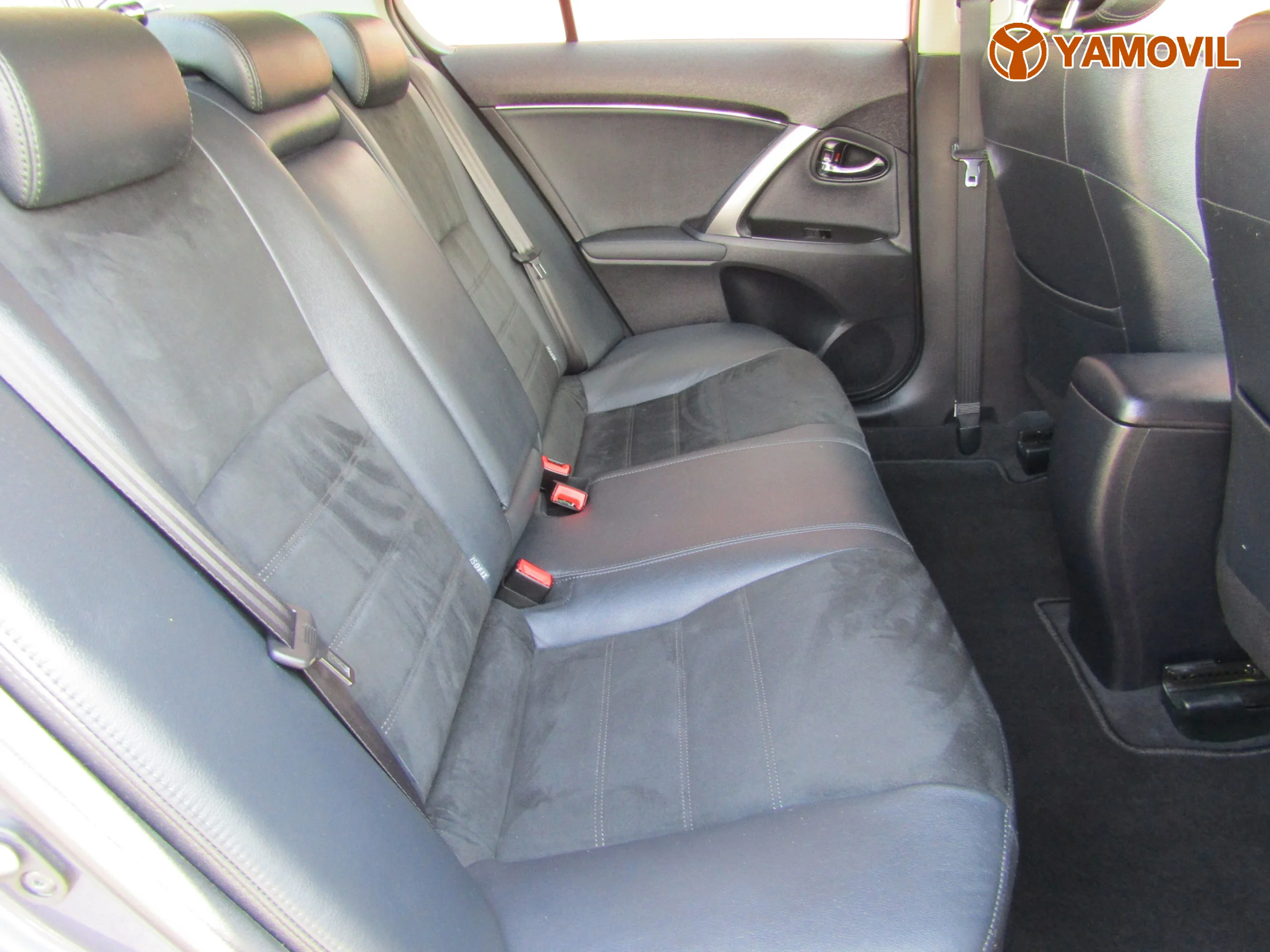 Toyota Avensis 2.0 EXECUTIVE - Foto 15