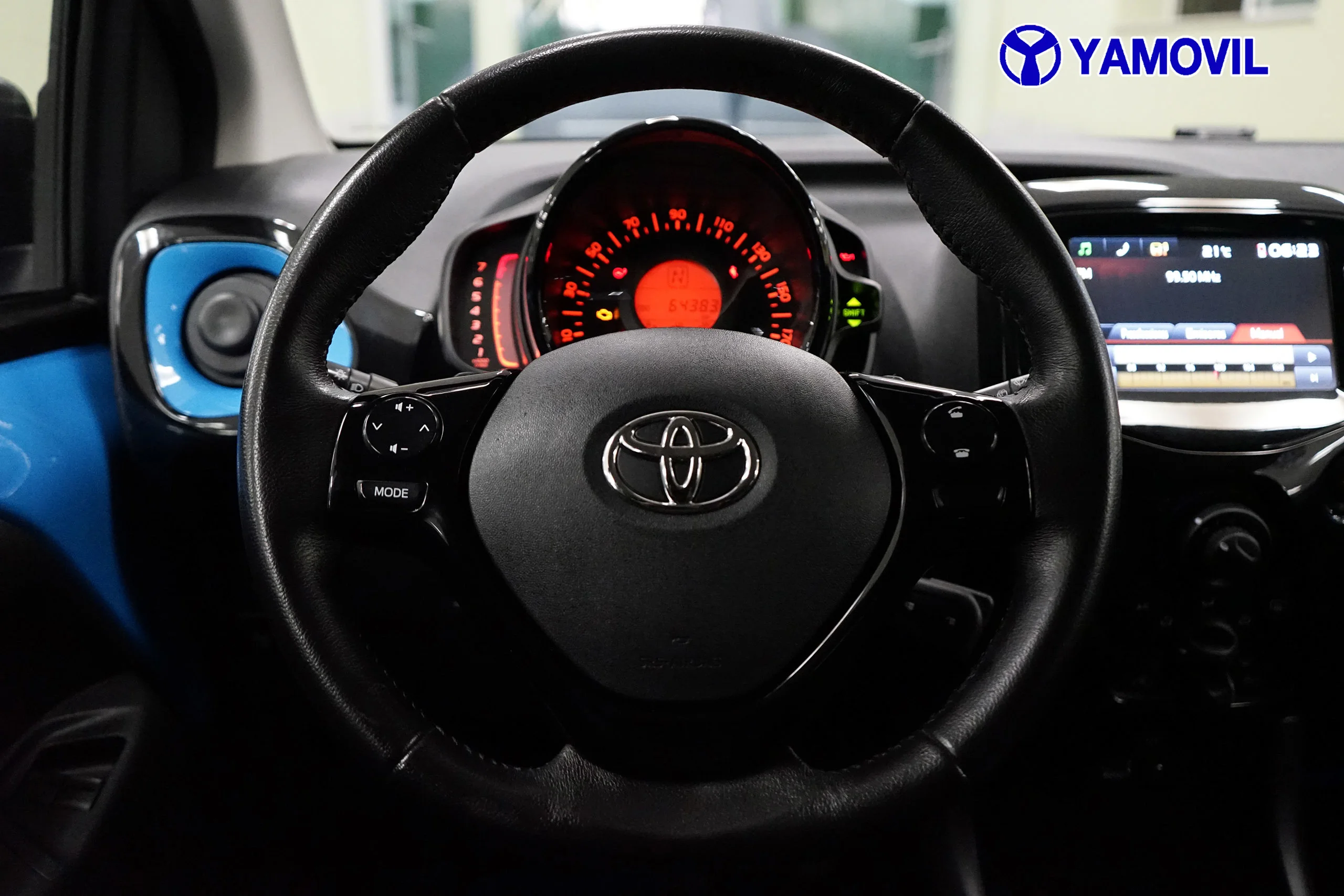 Toyota Aygo 1.0 70 x-cite 51 kW (69 CV) - Foto 17