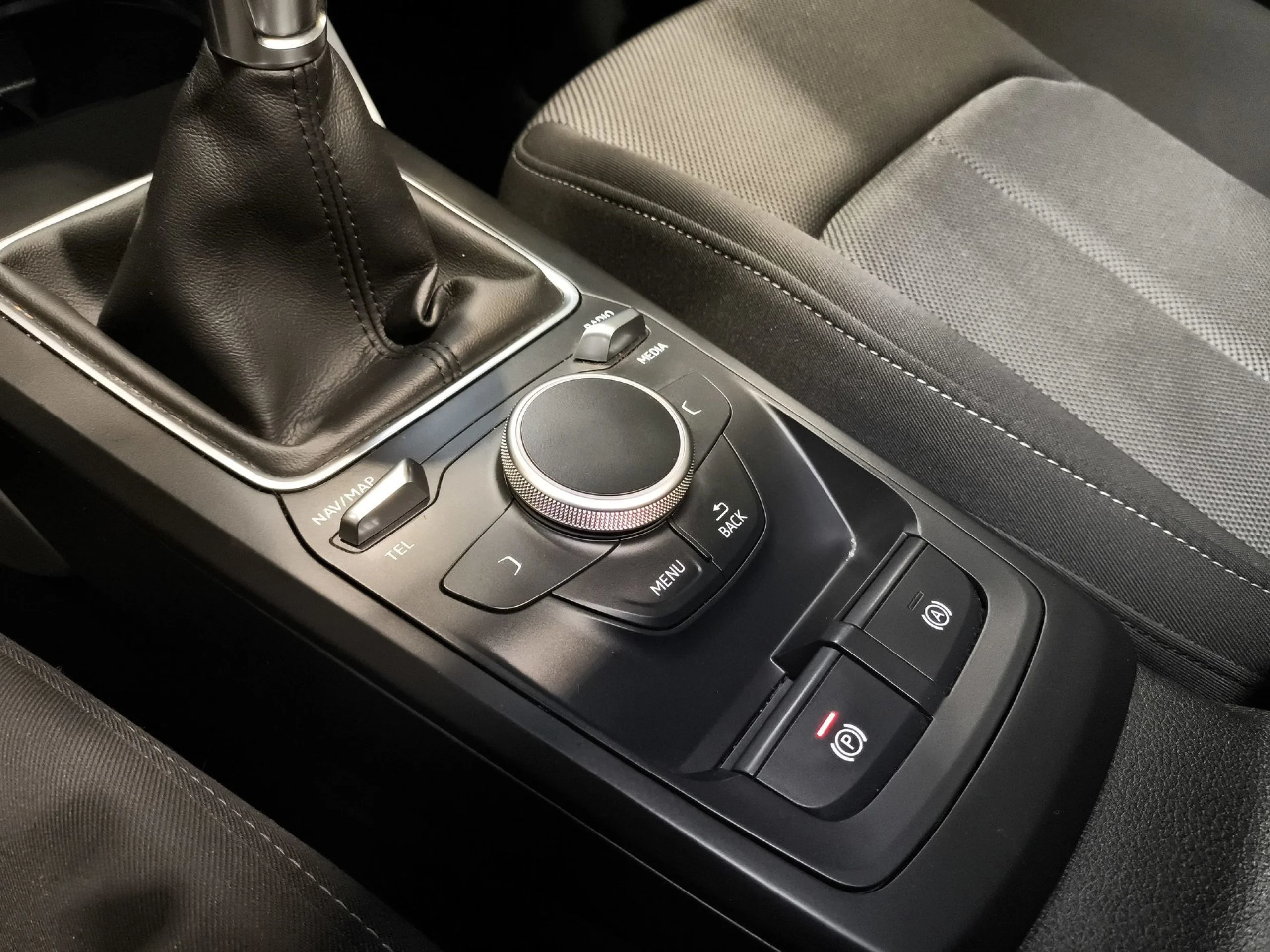 Audi Q2 sport edition 1.0 TFSI ultra 85 kW (116 CV) - Foto 18