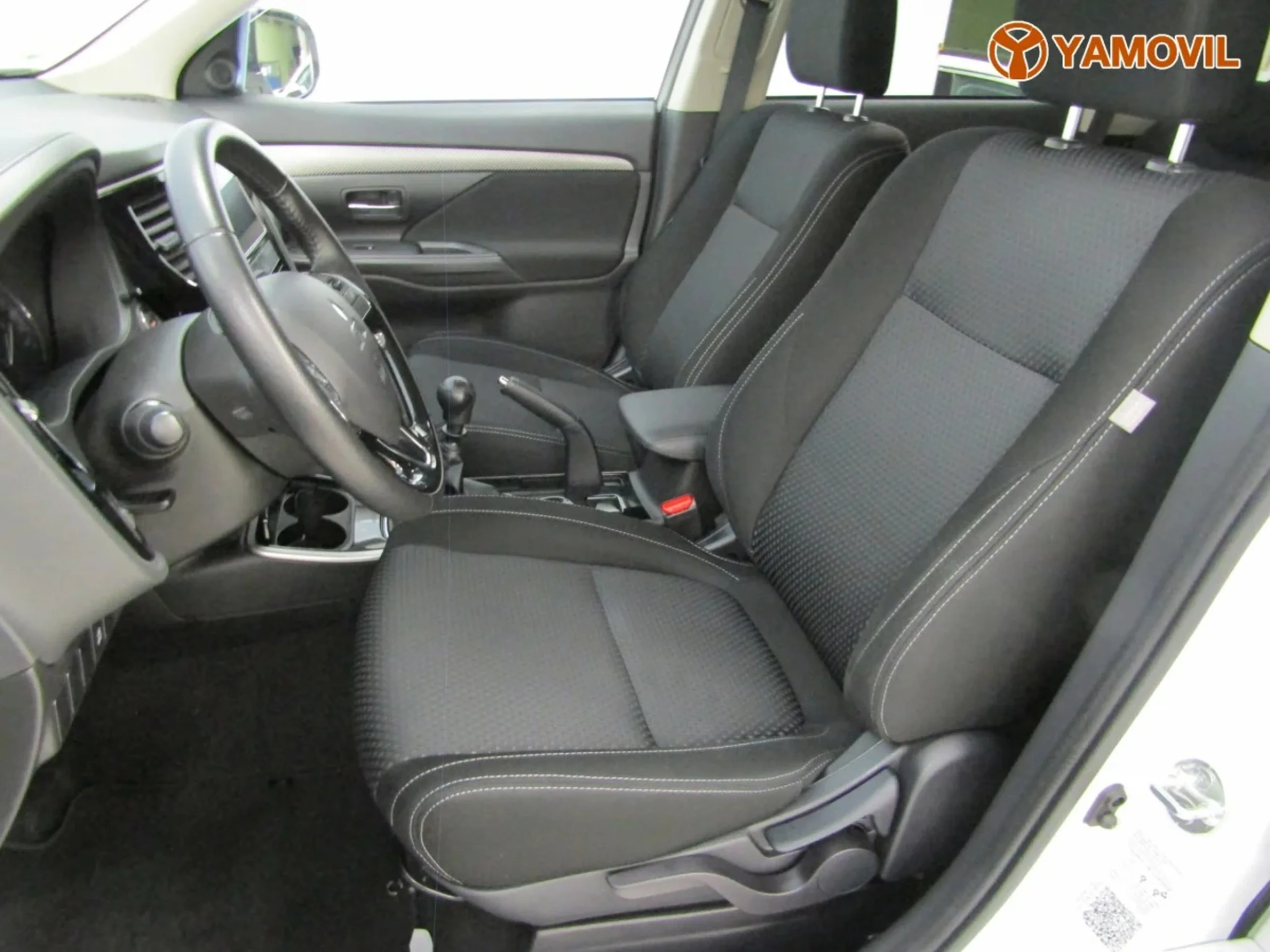 Mitsubishi Outlander 220 DI-D Motion 2WD 110 kW (150 CV) - Foto 16