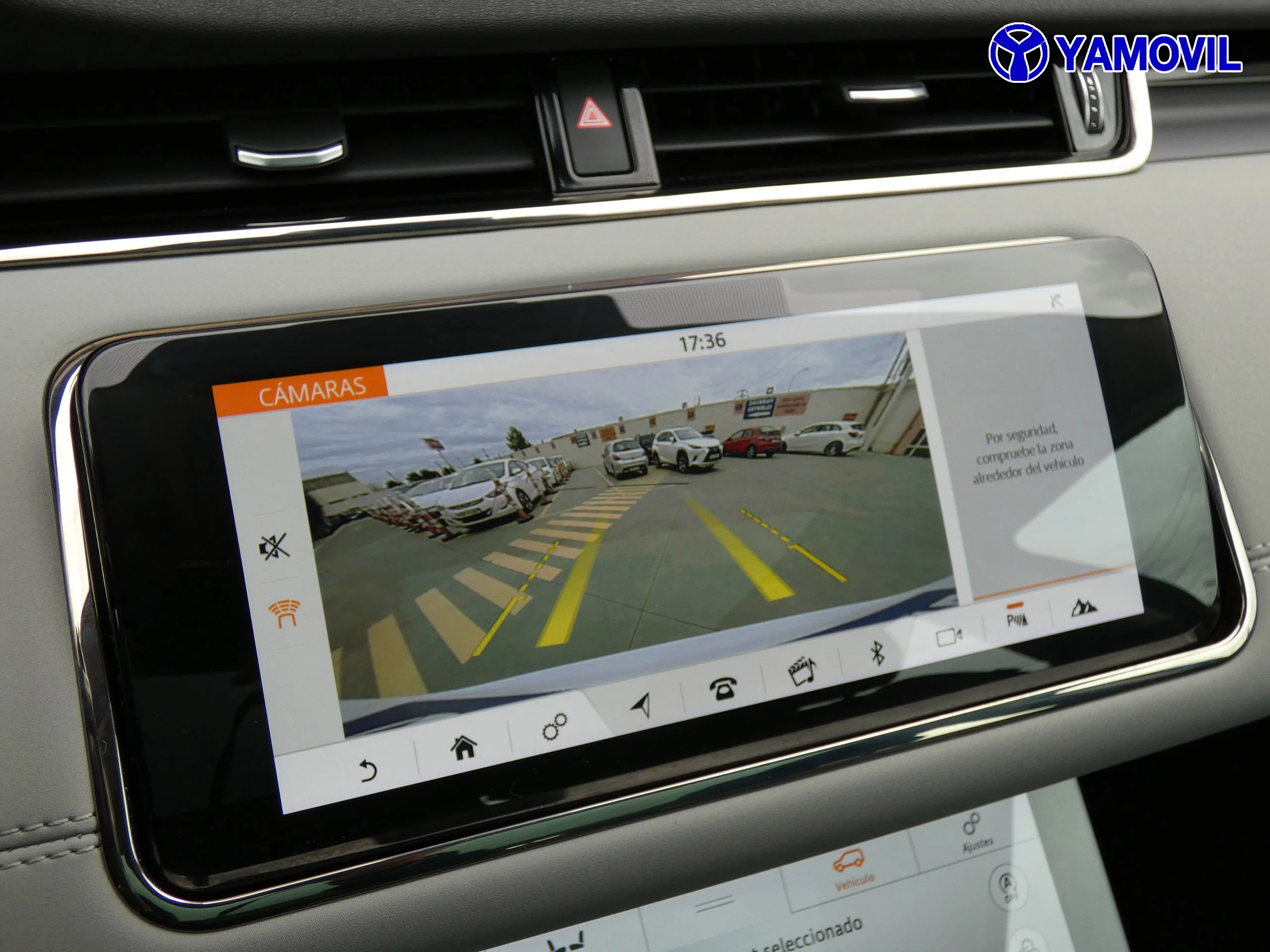 Land Rover Range Rover Evoque 2.0 D150 R-DYNAMIC HYBRID AUTO. - Foto 25