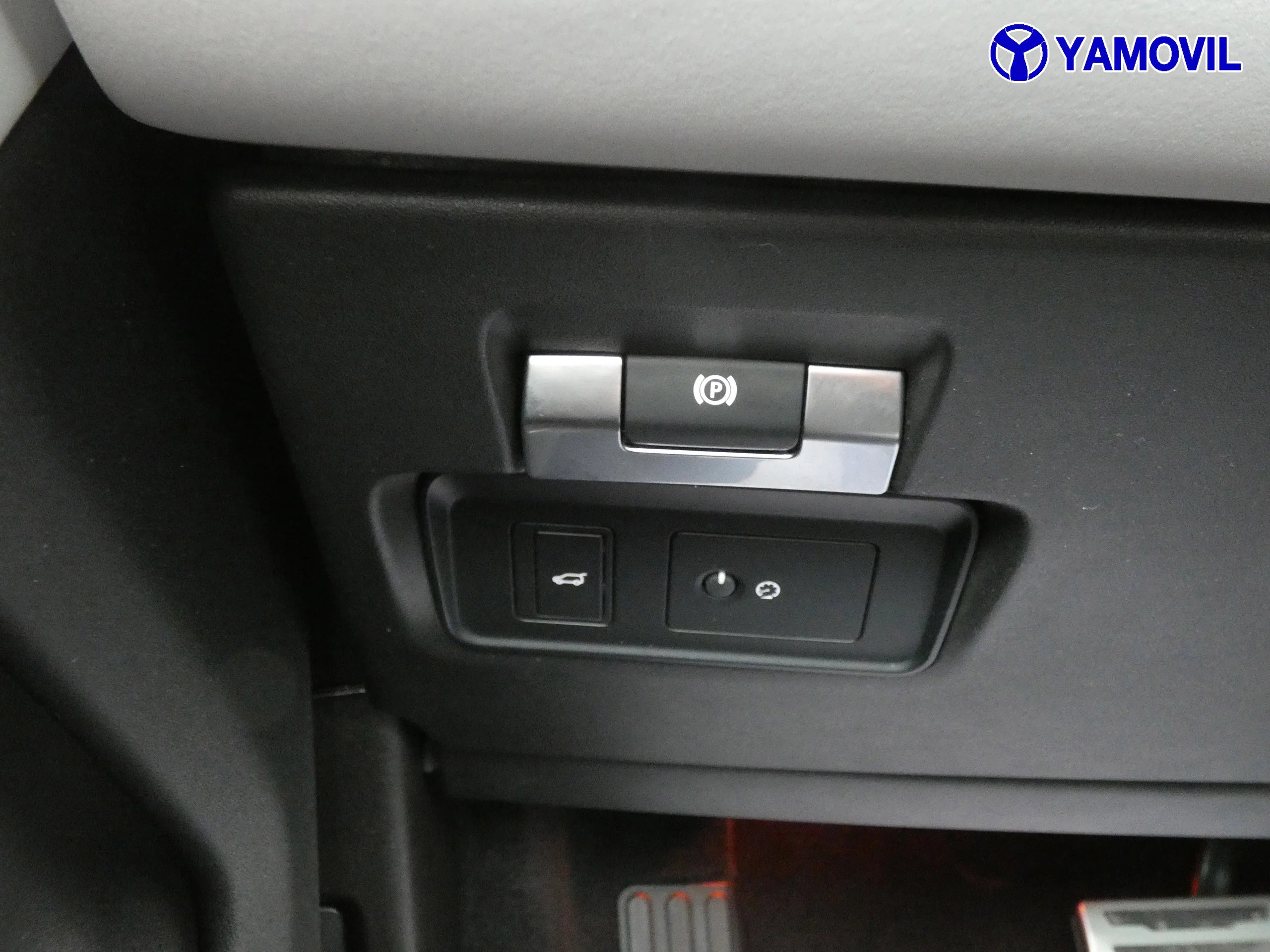 Land Rover Range Rover Evoque 2.0 D150 R-DYNAMIC HYBRID AUTO. - Foto 31