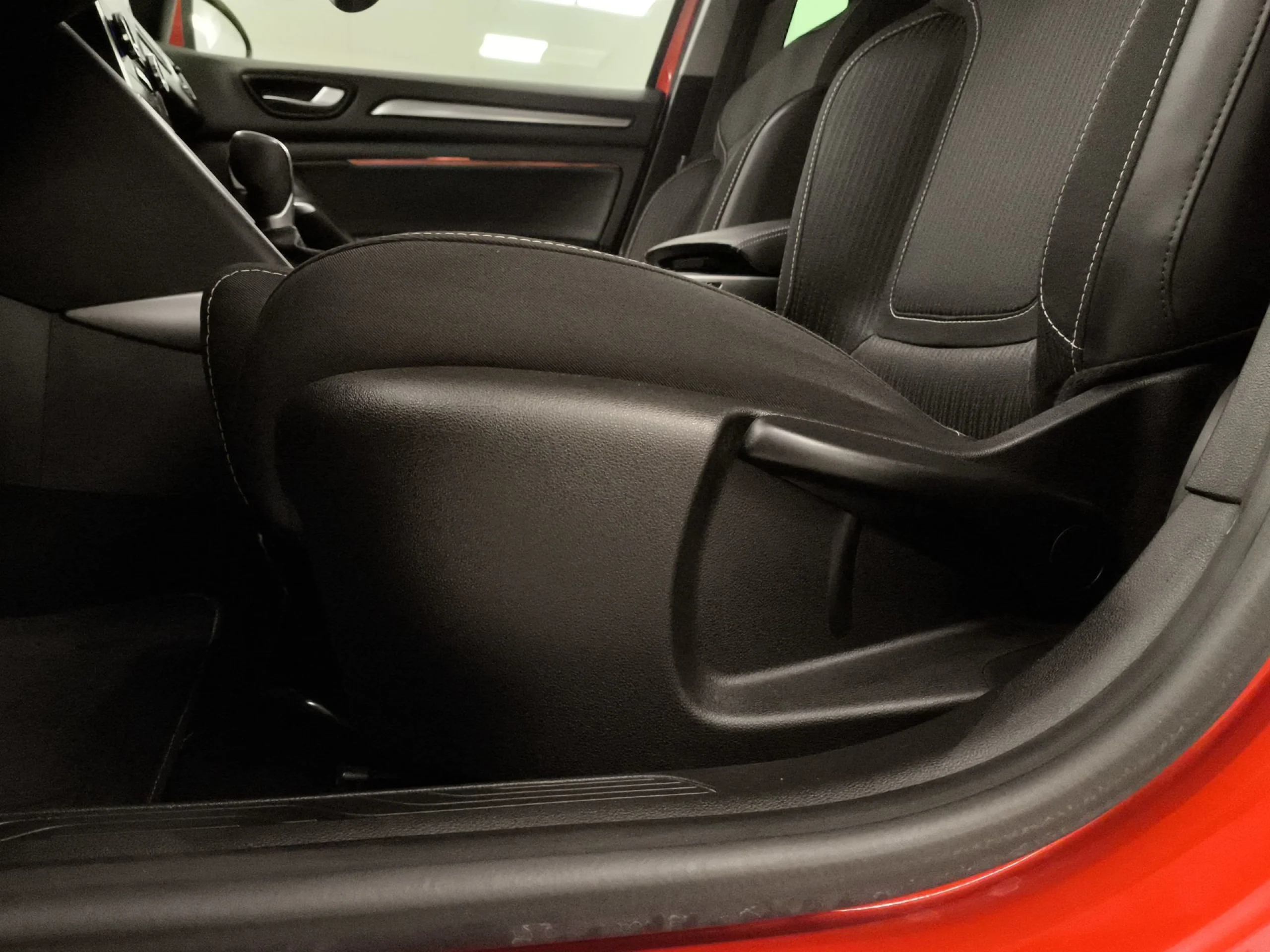 Renault Megane Zen TCe 103 kW (140 CV) EDC GPF - Foto 9