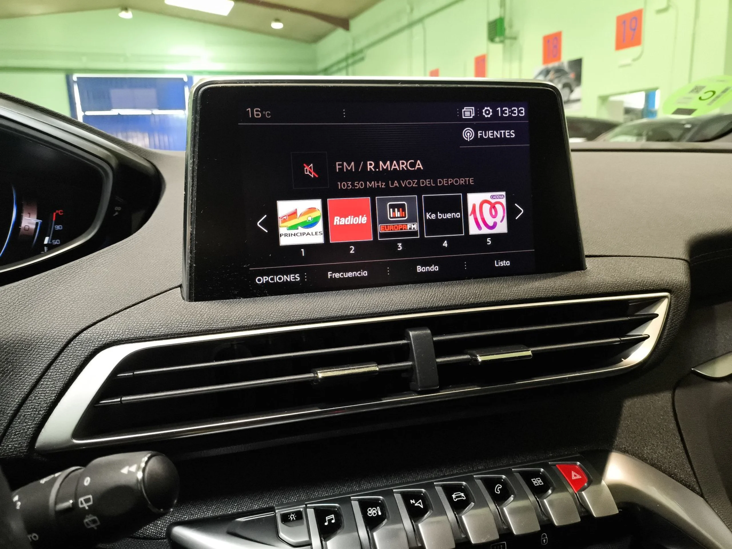 Peugeot 3008 PureTech 130 SANDS GT Line 96 kW (130 CV) - Foto 13