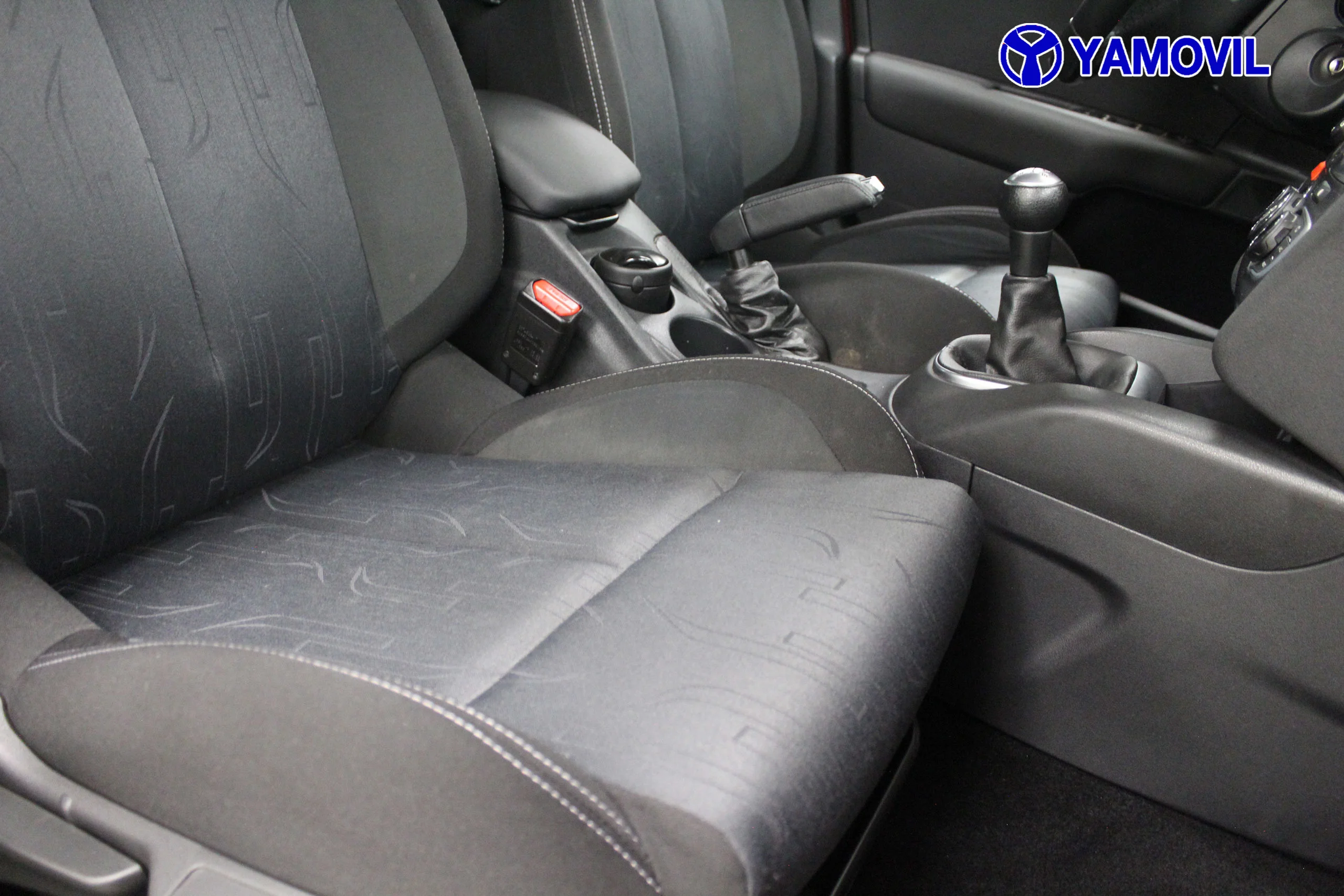 Citroen C4 1.6 HDi Collection 68 kW (92 CV) - Foto 18