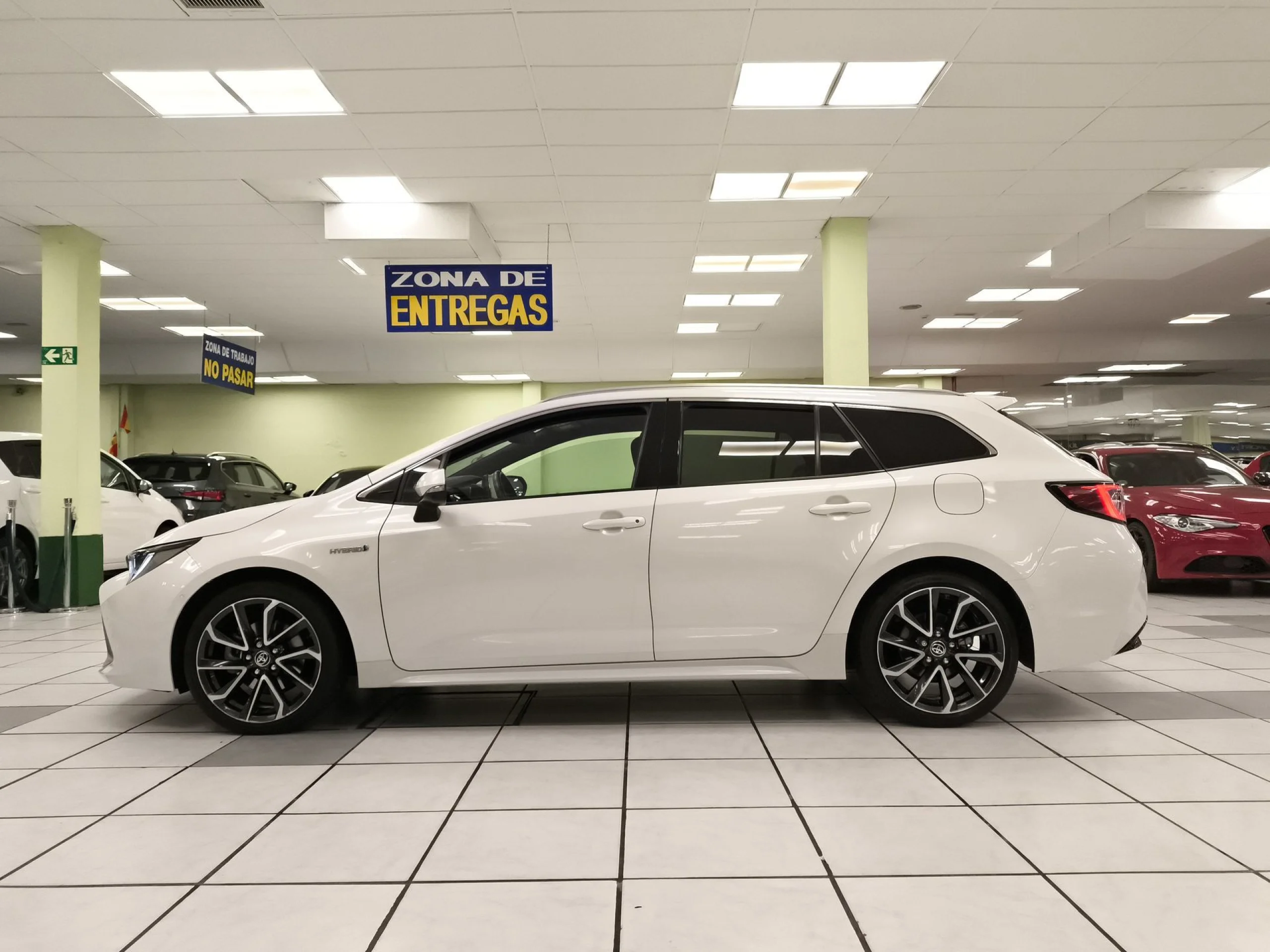 Toyota Corolla Touring Sports 180H Advance E-CVT 132 kW (180 CV) - Foto 4