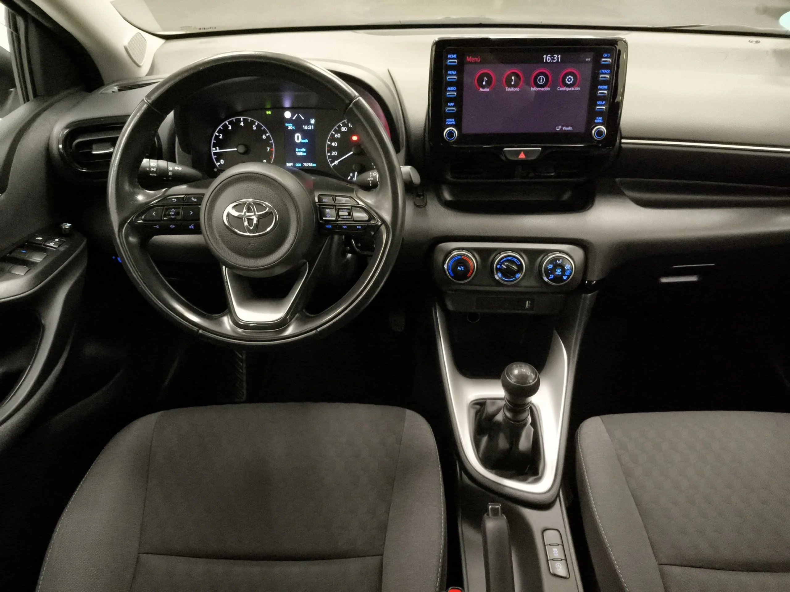 Toyota Yaris 1.5 S-Edition 92 kW (125 CV) - Foto 11