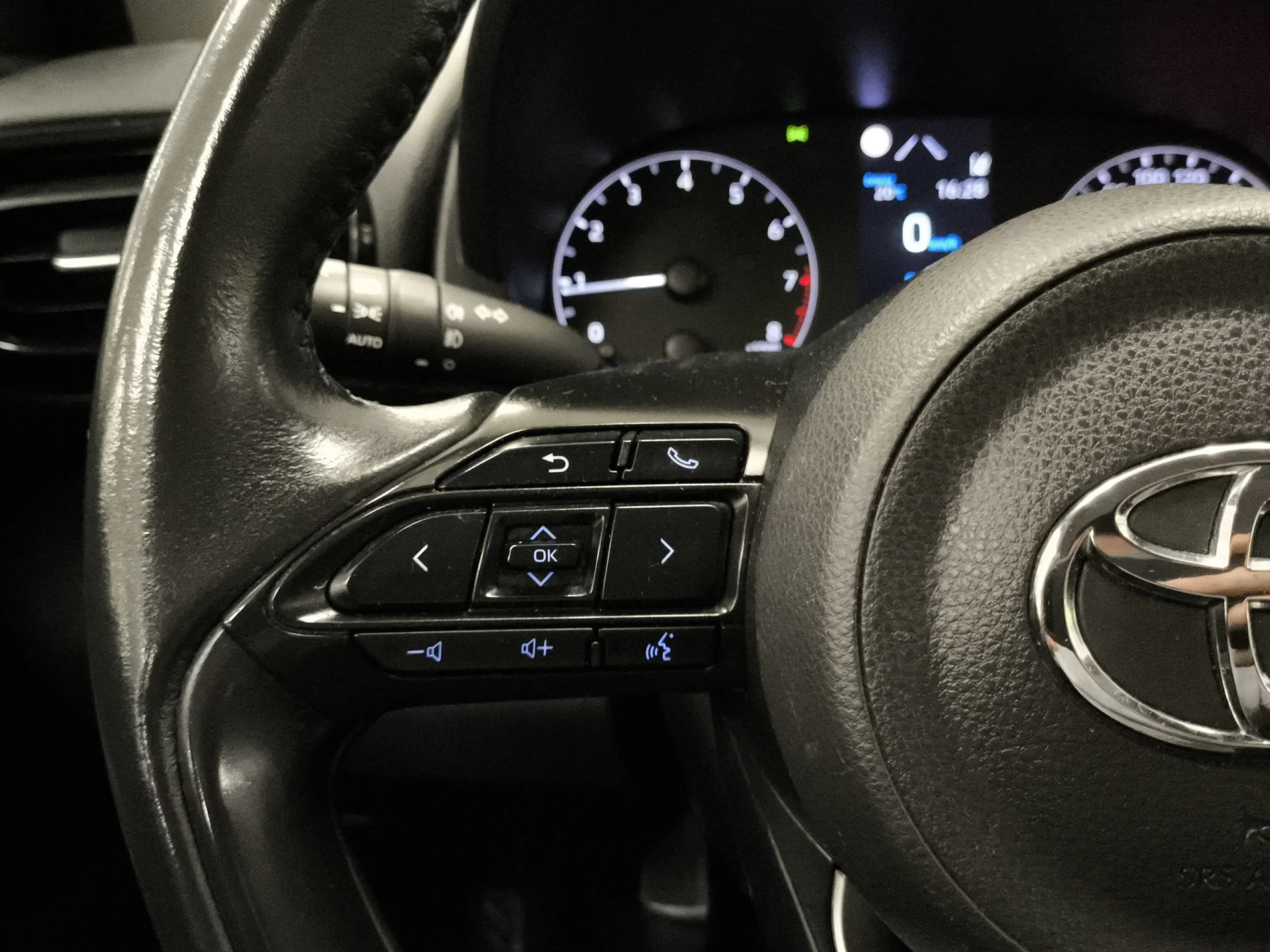 Toyota Yaris 1.5 S-Edition 92 kW (125 CV) - Foto 13