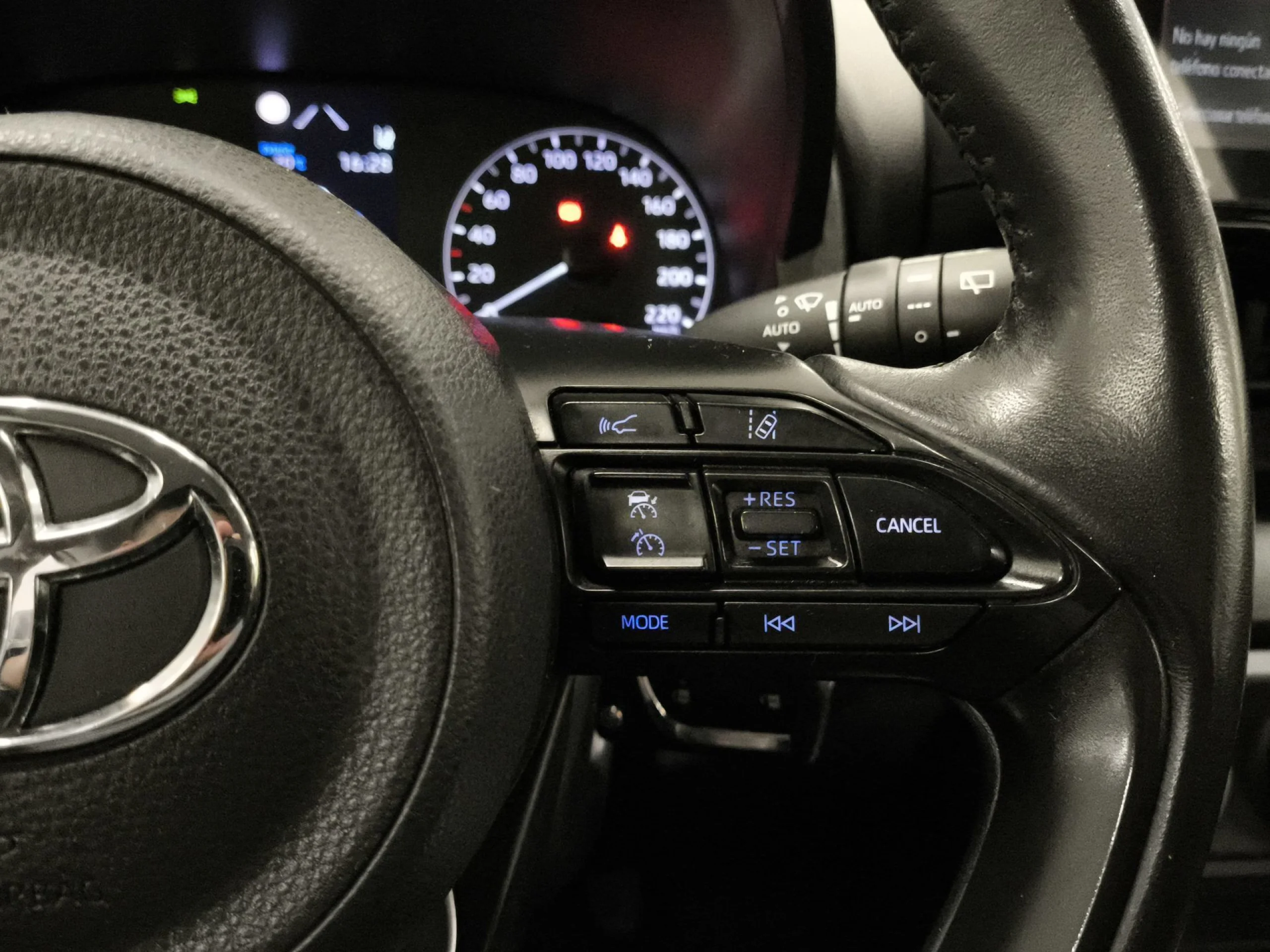Toyota Yaris 1.5 S-Edition 92 kW (125 CV) - Foto 14