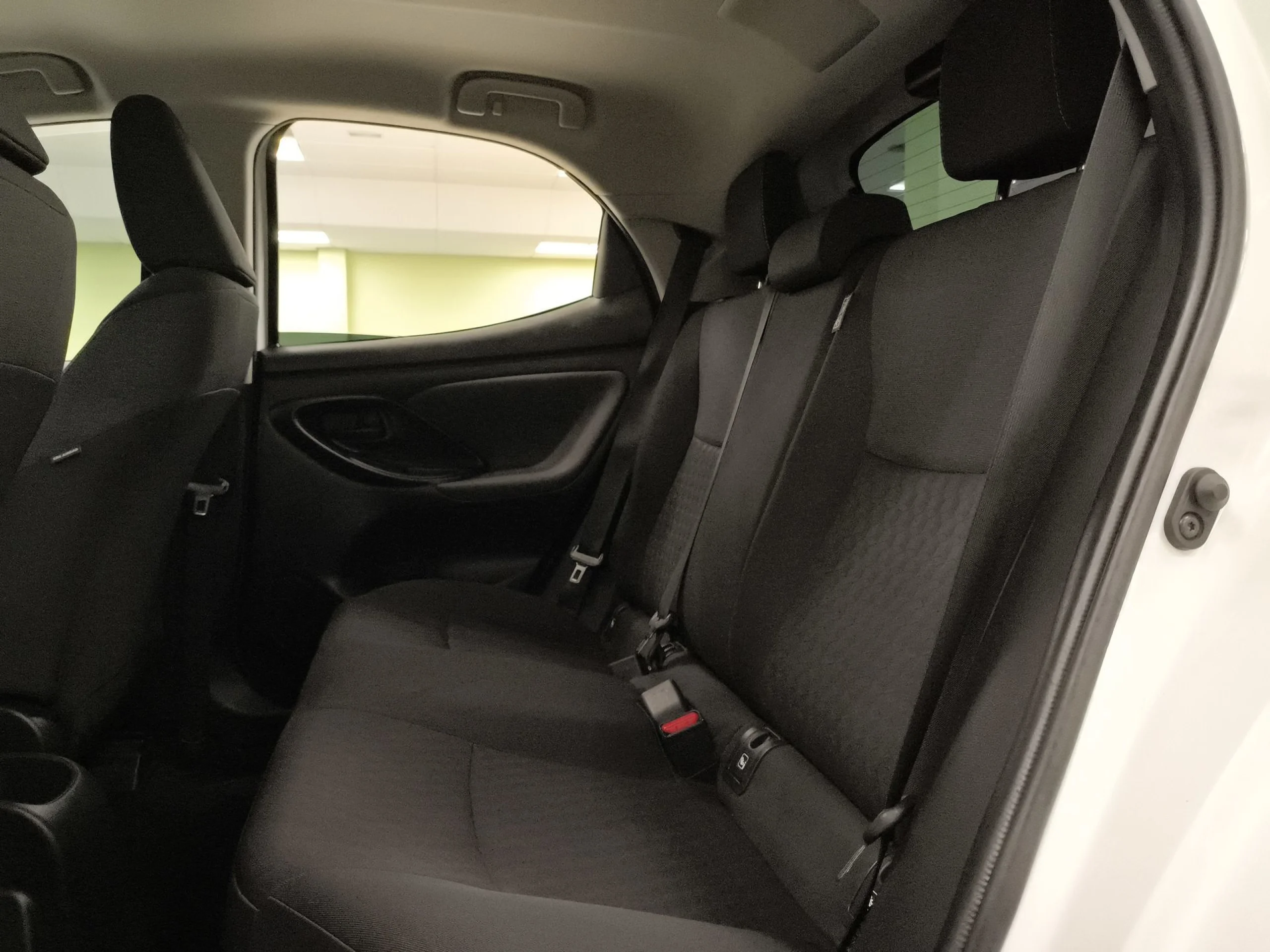 Toyota Yaris 1.5 S-Edition 92 kW (125 CV) - Foto 23
