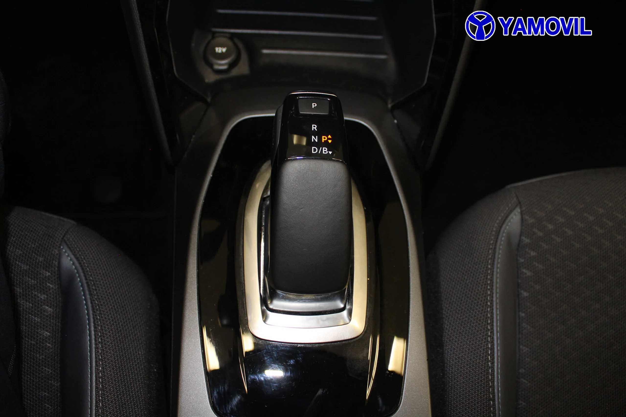 Peugeot E-2008 Eléctrico Allure 100 kW (136 CV) - Foto 32