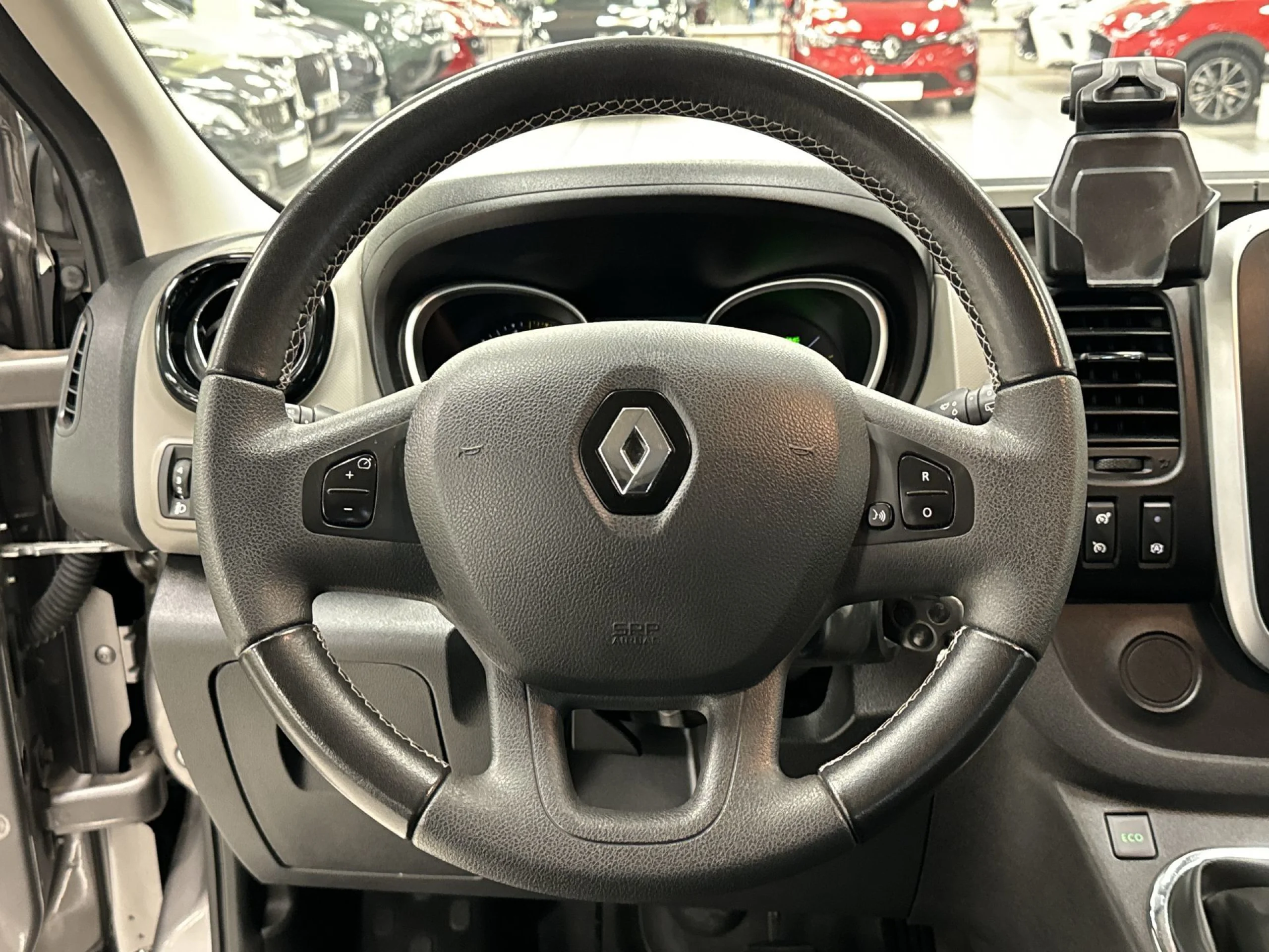 Renault Trafic 1.6 DCI 125CV BLACK EDITION 8 PLZ - Foto 11