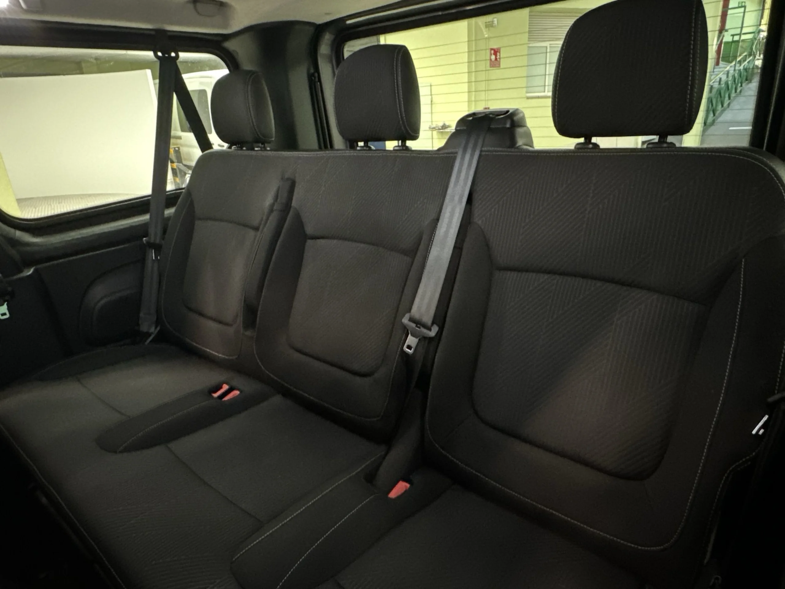 Renault Trafic 1.6 DCI 125CV BLACK EDITION 8 PLZ - Foto 20