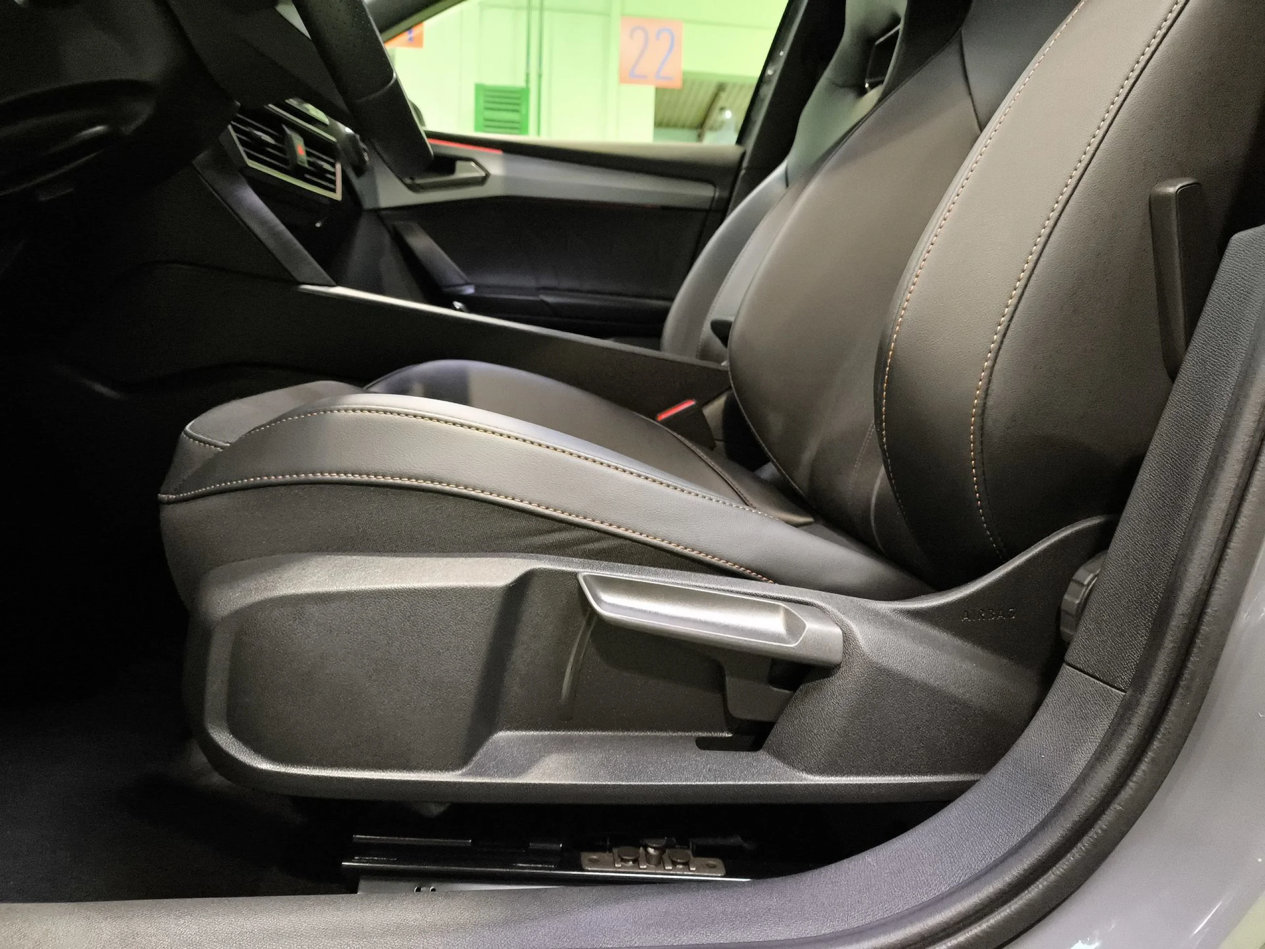 Cupra León 2.0 TSI VZ DSG 221 kW (300 CV) - Foto 9