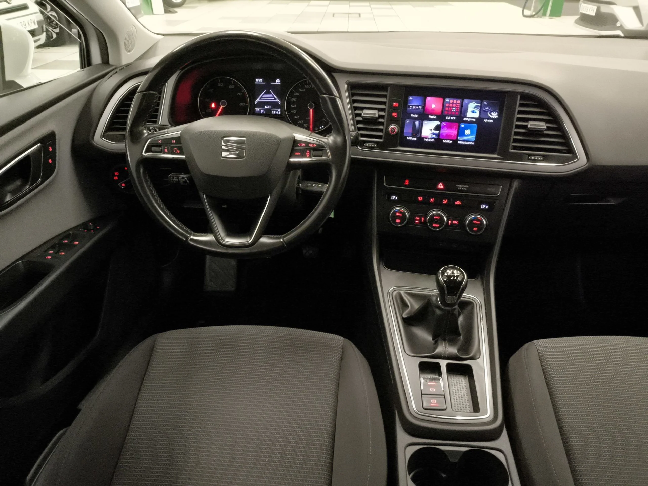 Seat Leon ST 1.0 TSI SANDS Style 85 kW (115 CV) - Foto 20