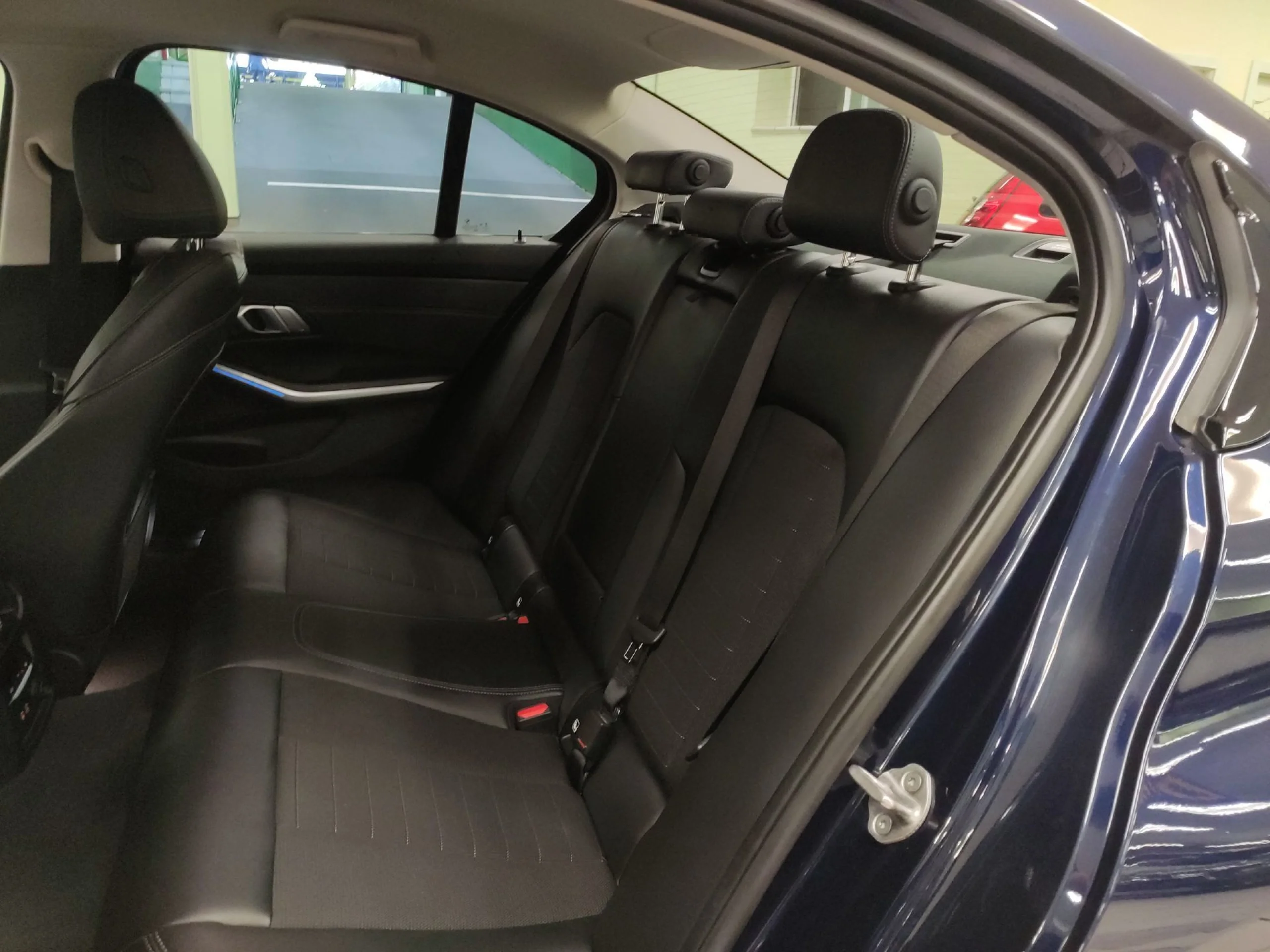BMW Serie 3 330e 215 kW (292 CV) - Foto 19