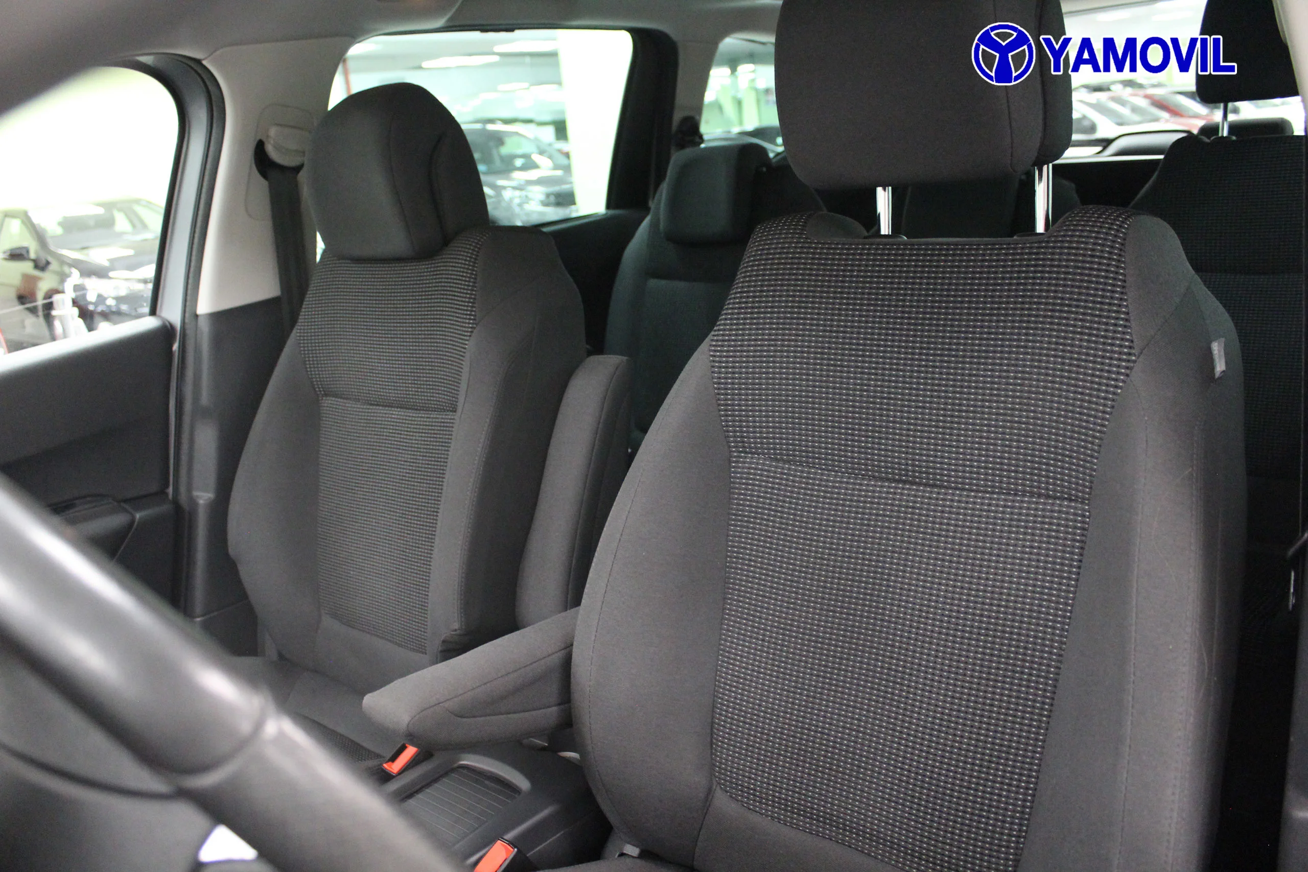 Peugeot 5008 1.2 PURETECH 120CV ALLURE 7PLZ. - Foto 13
