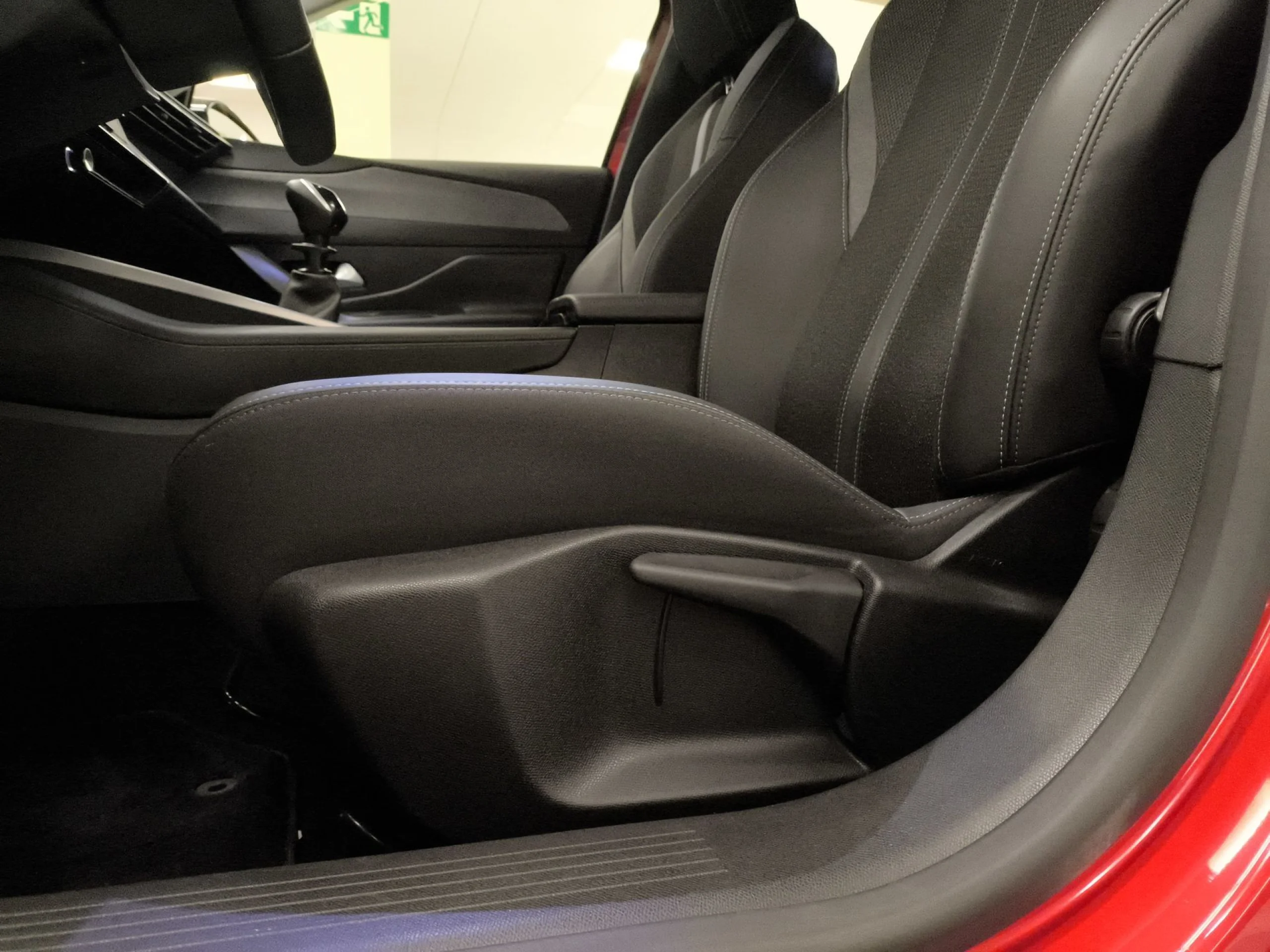 Peugeot 308 PureTech 130 SANDS Allure 96 kW (130 CV) - Foto 9