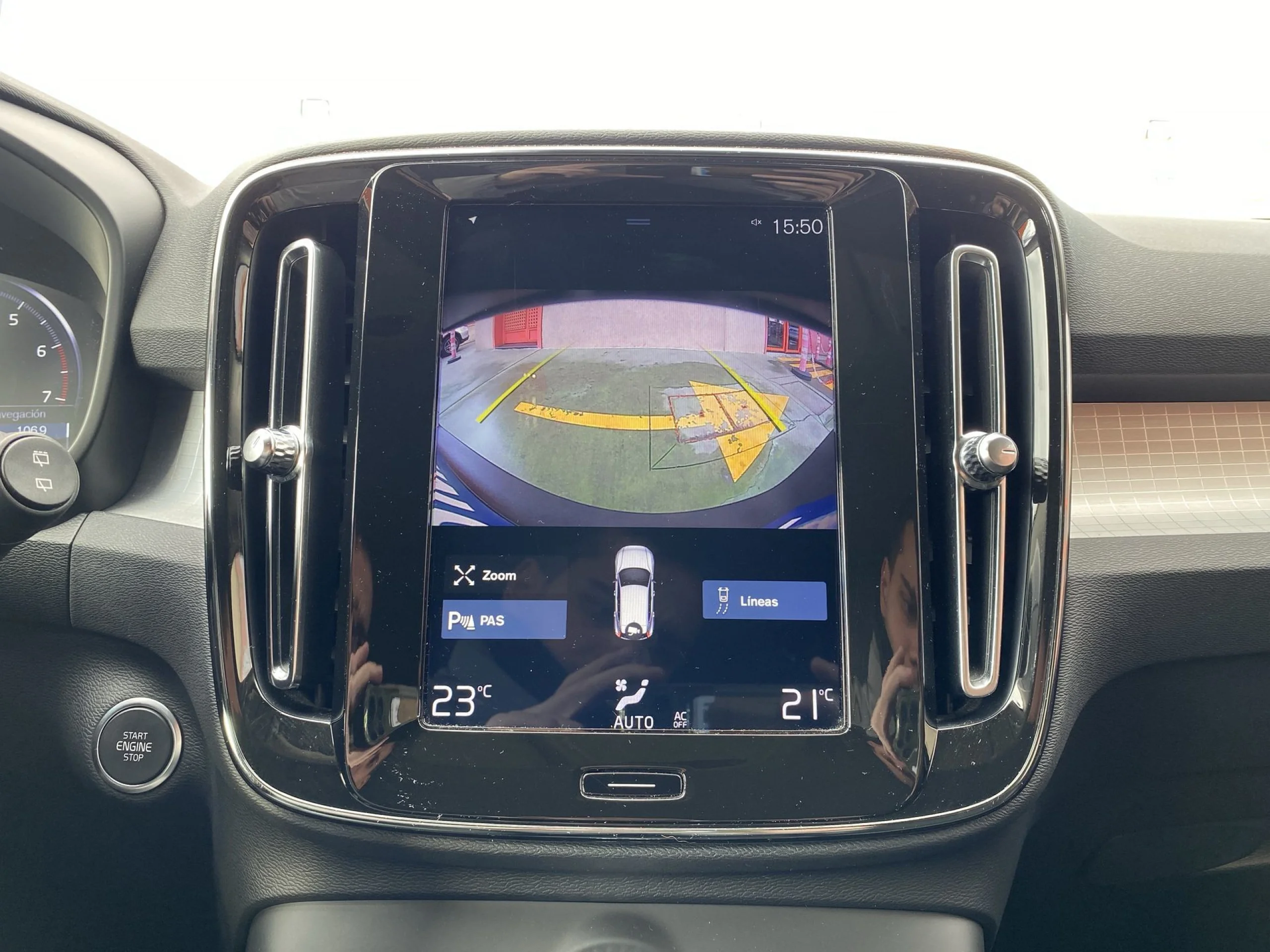 Volvo XC40 T4 Momentum Auto 140 kW (190 CV) - Foto 14
