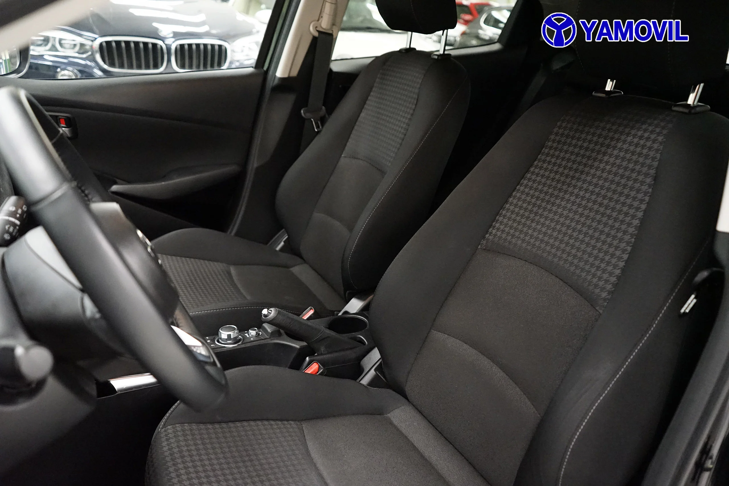 Mazda 2 1.5 GE BLACK TECH EDITION 5P - Foto 13